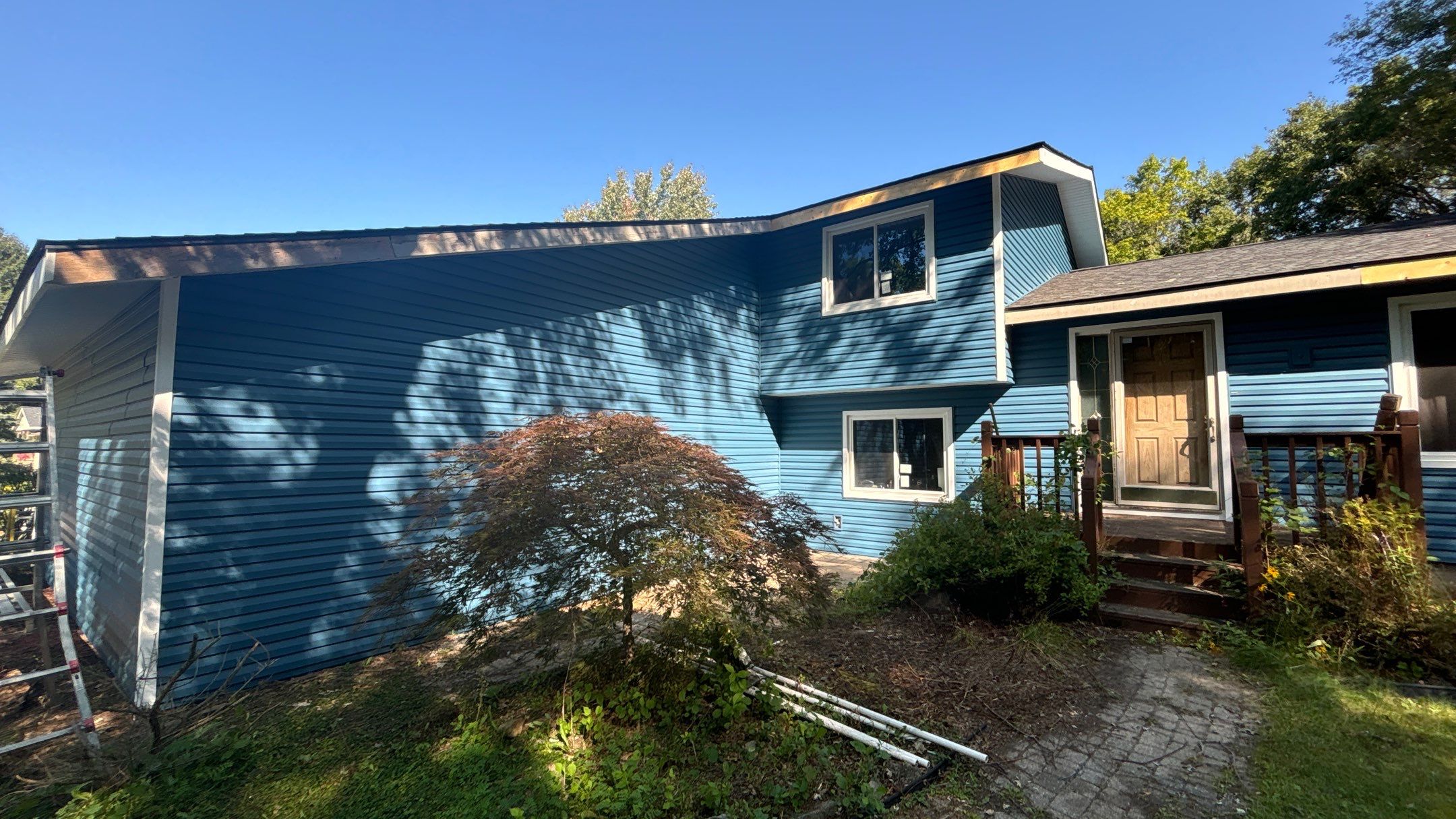 Siding Replacement using Alside D4 1/2" Dutchlap by 180 Contractors
