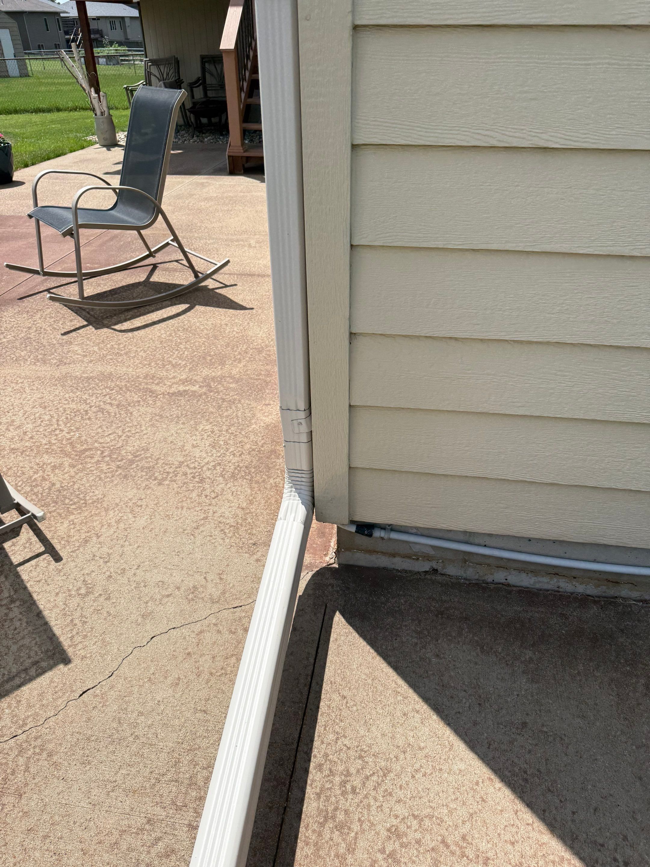 Sioux Falls Exterior Siding Replacement and Custom Deck Upgrade by Select Painting, Coatings & Garage Cabinets