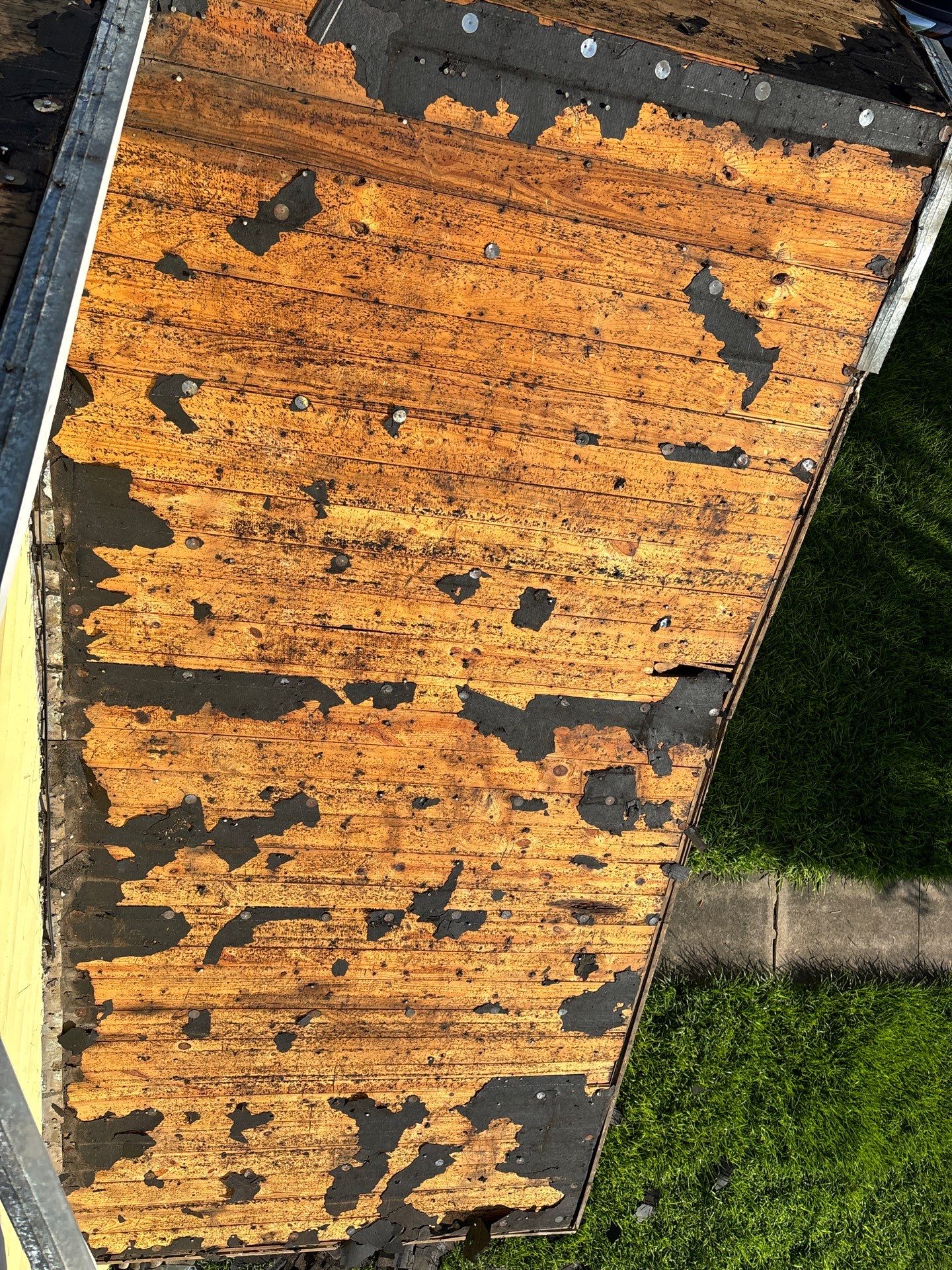 Residential Roofing Repair using Owen's Corning Duration (Lifetime) Shingles by Roof Repair Company