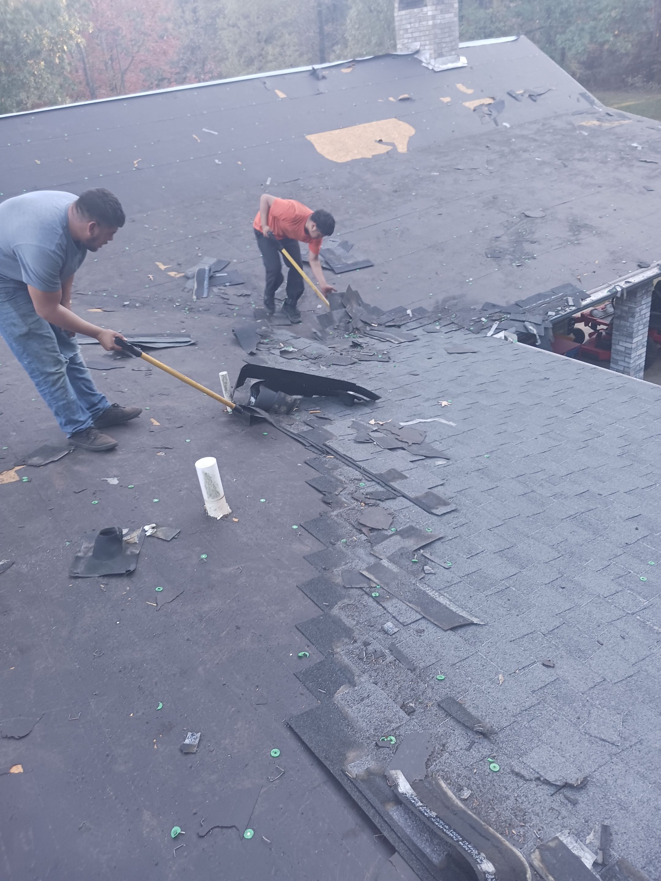 Residential Roof Replacement in Nashville, Arkansas by Hostetler Roofing