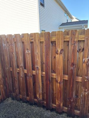 Wood Fence using Wood Sealant