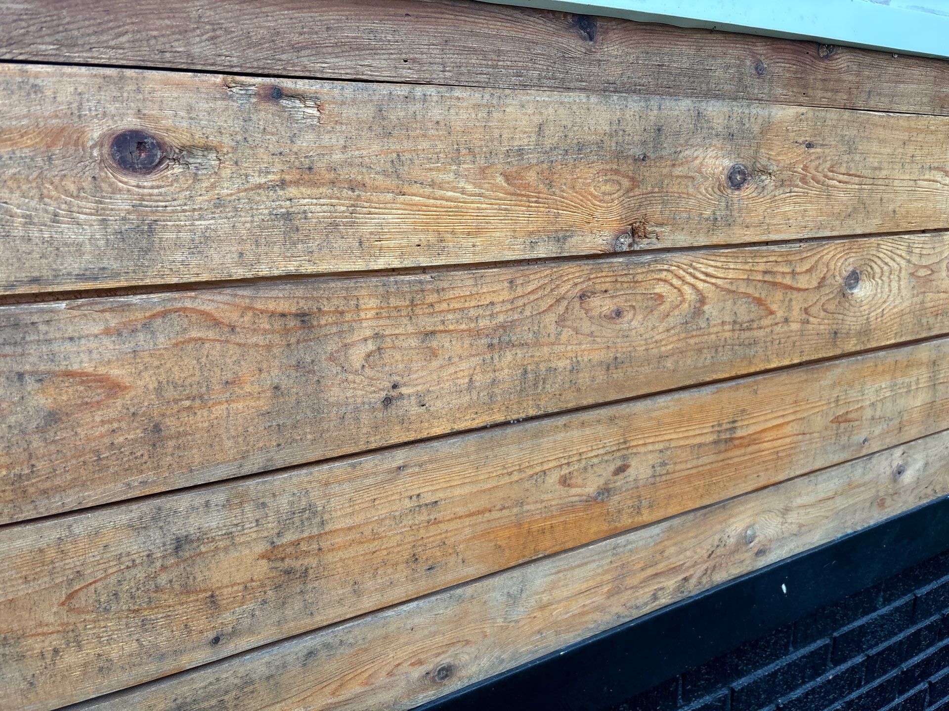 Wood Siding using Wood Sealant by DuraSeal