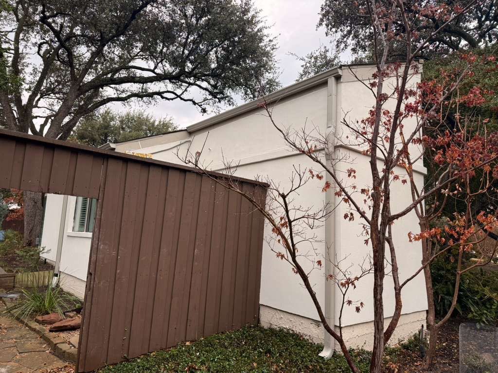 Project in Dallas by Armor Roofing | Exteriors