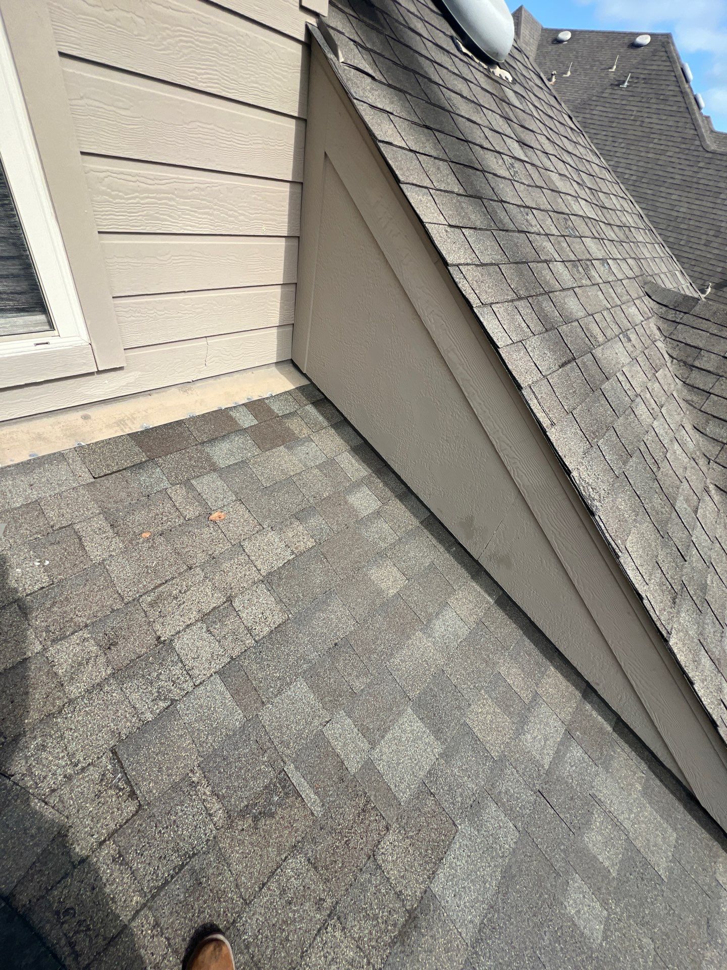 Hail Damage using Owen's Corning Duration (Lifetime) Shingles by Roof Repair Services LLC
