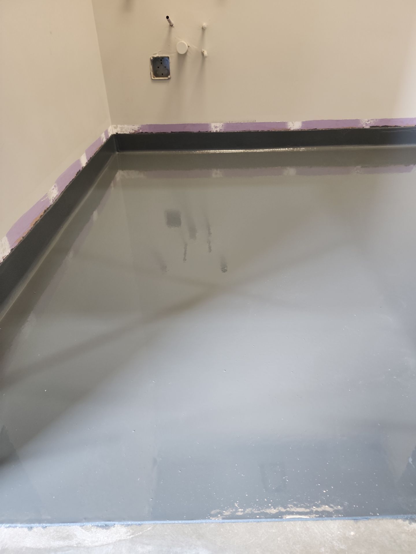 Pepsi Warehouse Concrete Polishing by Seamless Surfaces