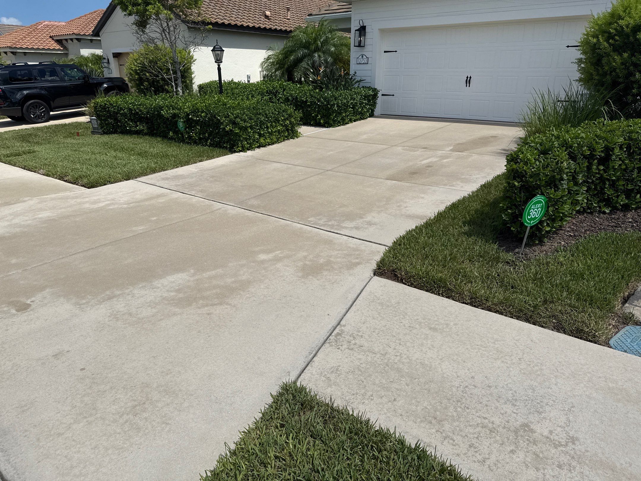 🛠️ Oil Stain Removal – Indigo Community, Lakewood Ranch, FL by Sunshine AquaWash