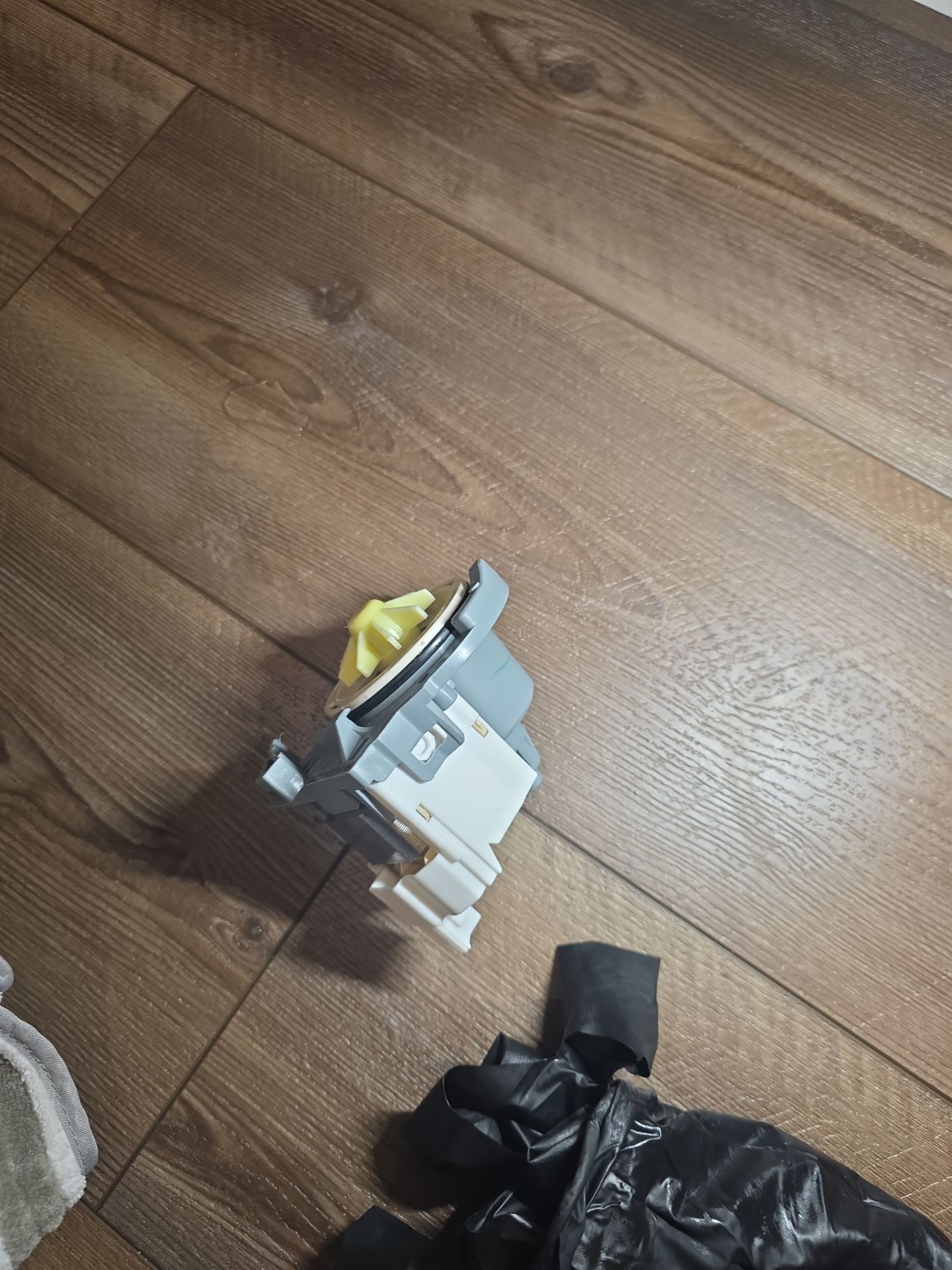 Whirlpool Dishwasher Pump Motor Repair and Replacement in Minneola by AMB-WORKS APPLIANCE REPAIR