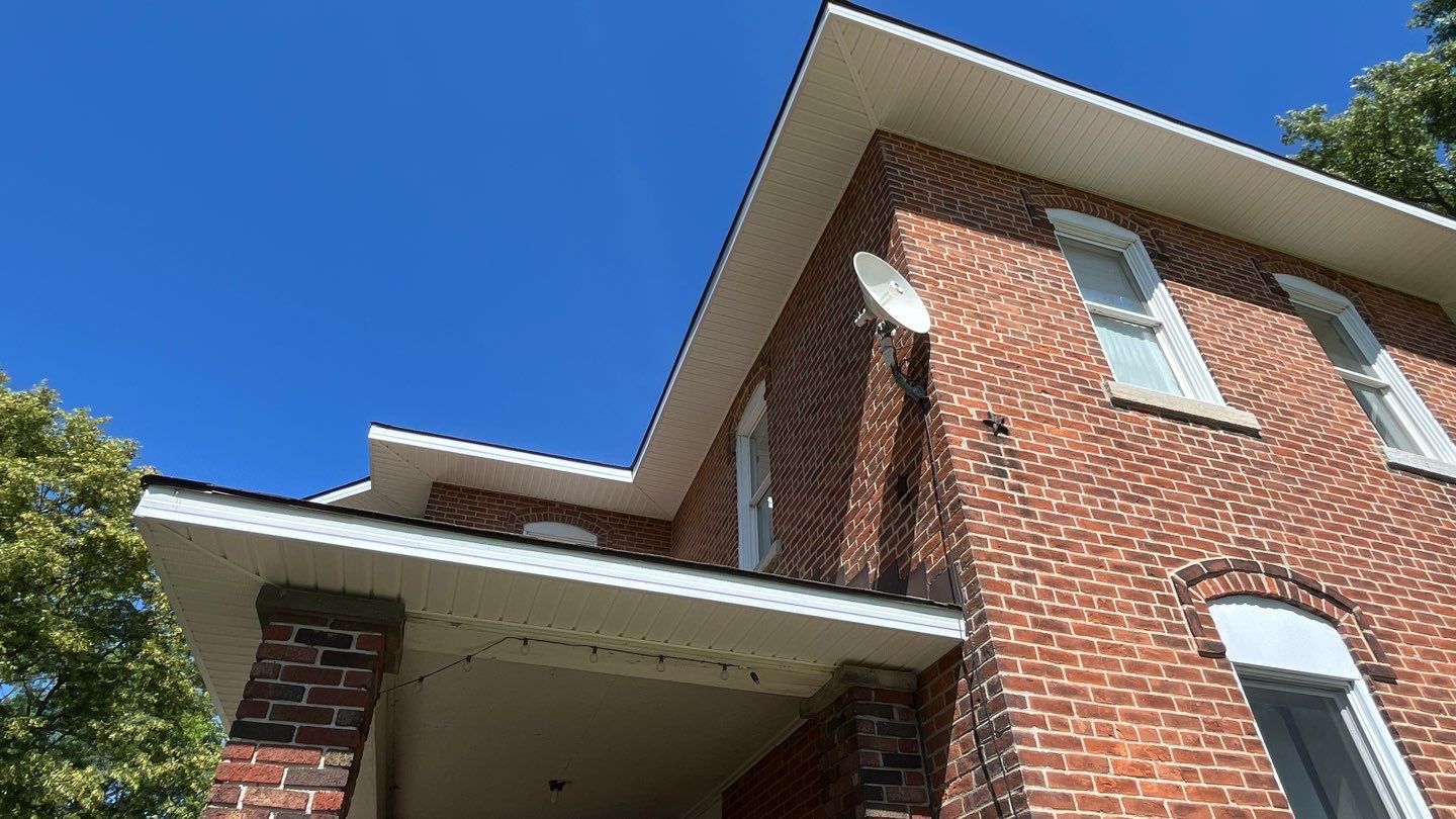 Soffit/fascia/gutter replacement by Nitro Roofing and Construction