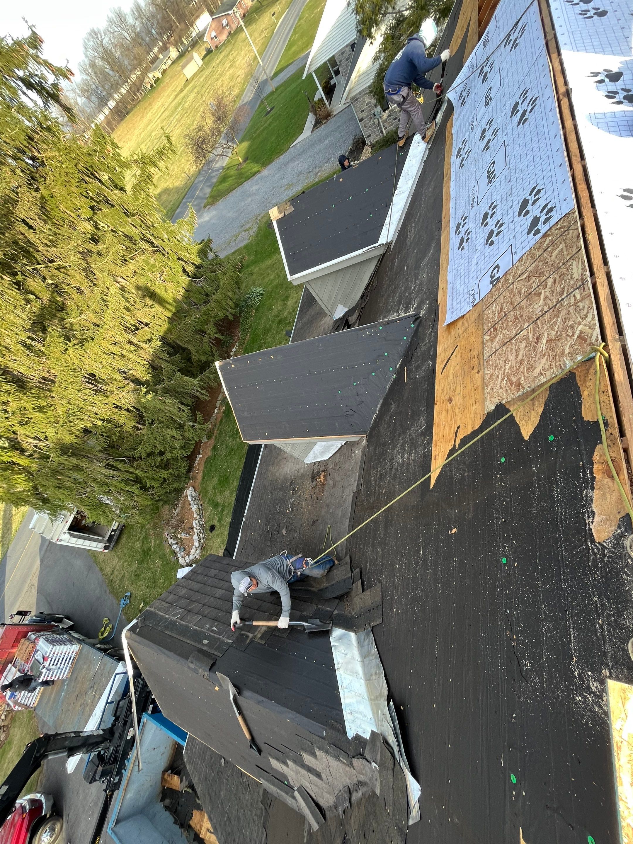 Cedar Falls Gaf roofing installation by Teflon Roofing