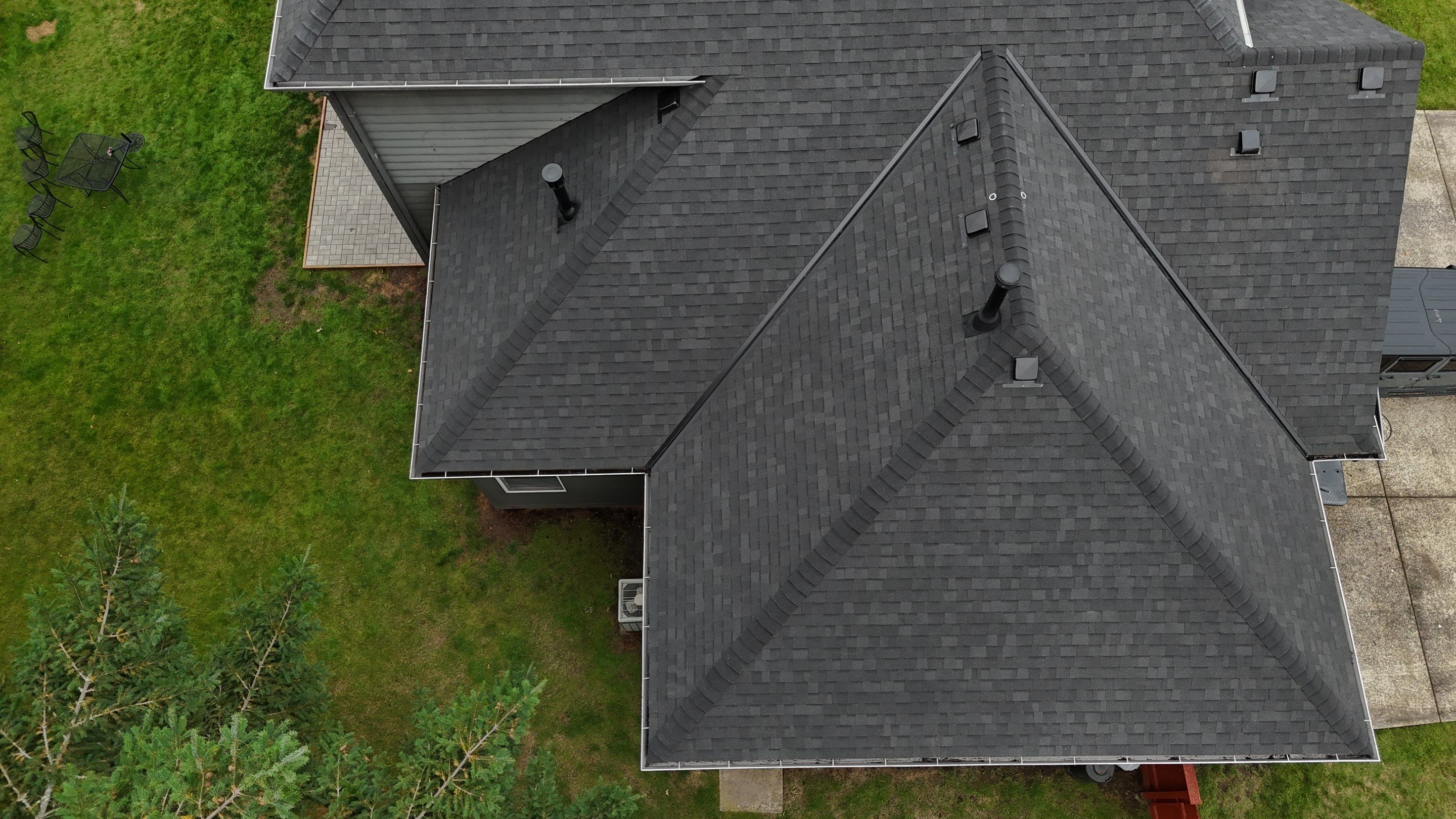 Onyx Black | Roof Replacement in Vancouver, WA 98685 by Valiant Roofing, LLC