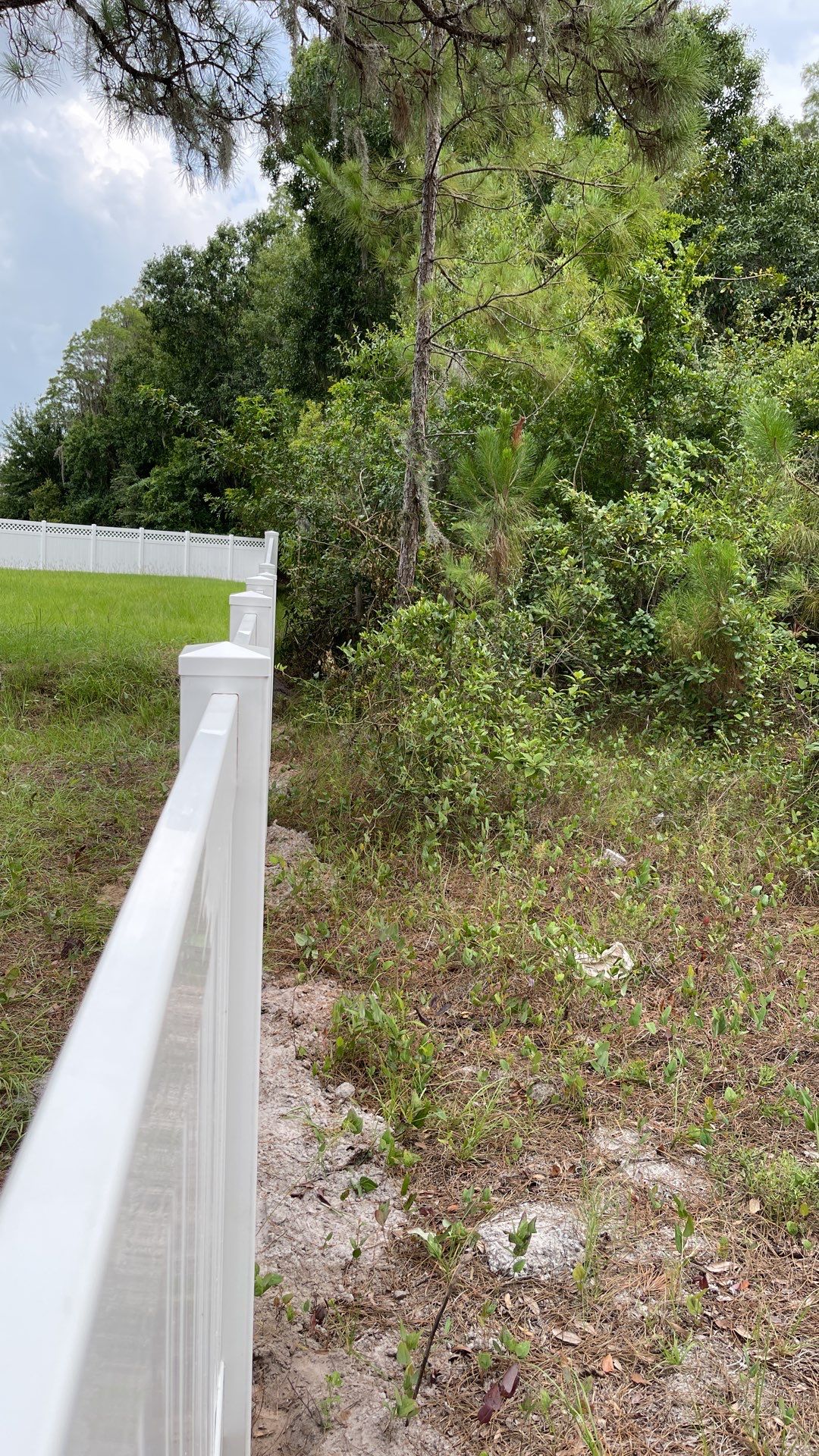 Riverview, FL Vinyl Fence Installation using White Vinyl Privacy Fence by Asap fence and gates, LLC