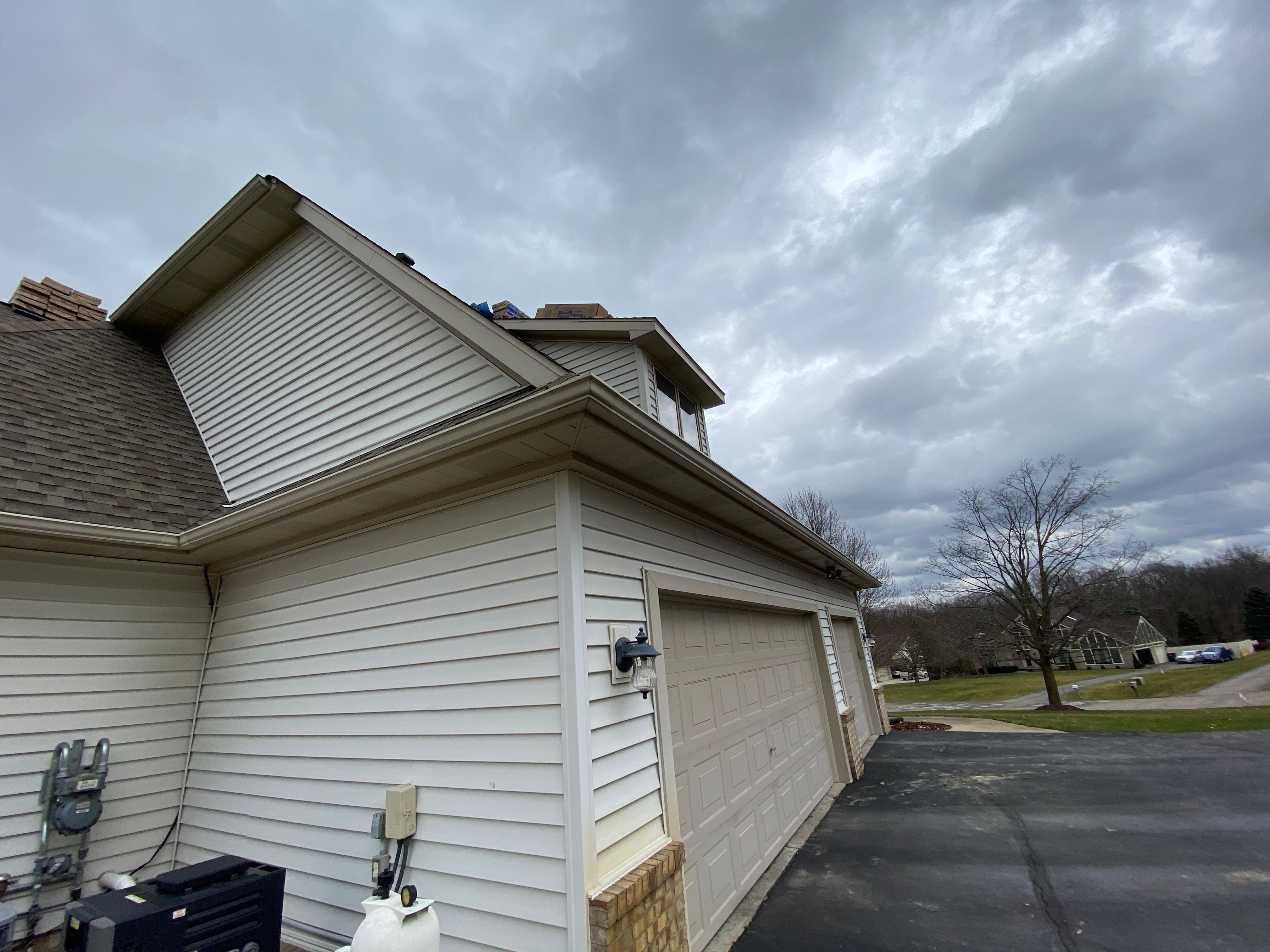 Roof Replacement using CertainTeed Landmark by 180 Contractors