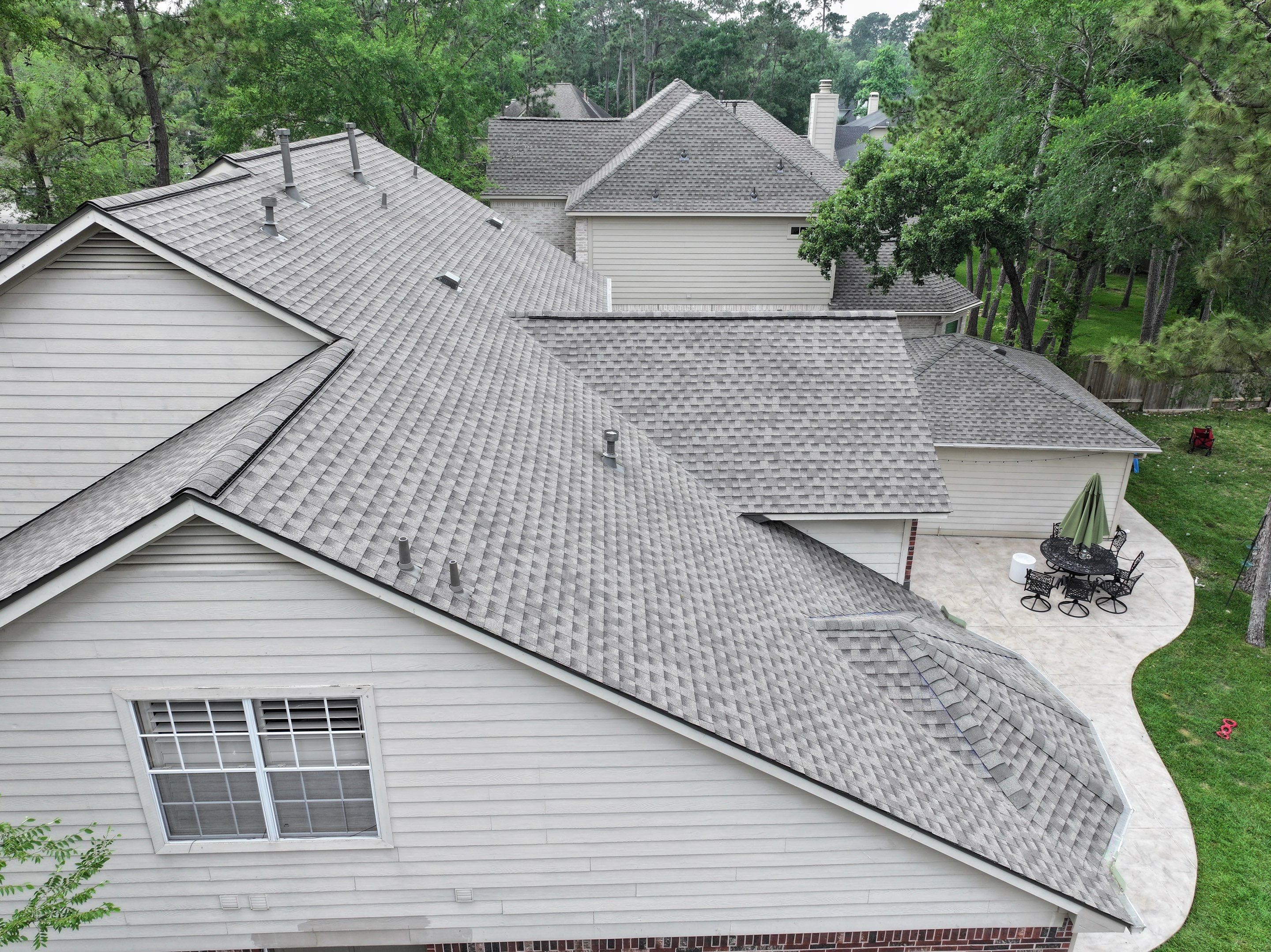 GAF HDZ - Weathered Wood by Elite Roofing LLC