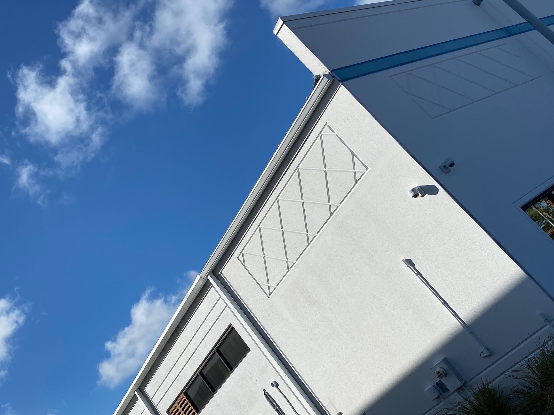 7-inch Box Seamless Gutters in Sarasota FL by Gutter Professors