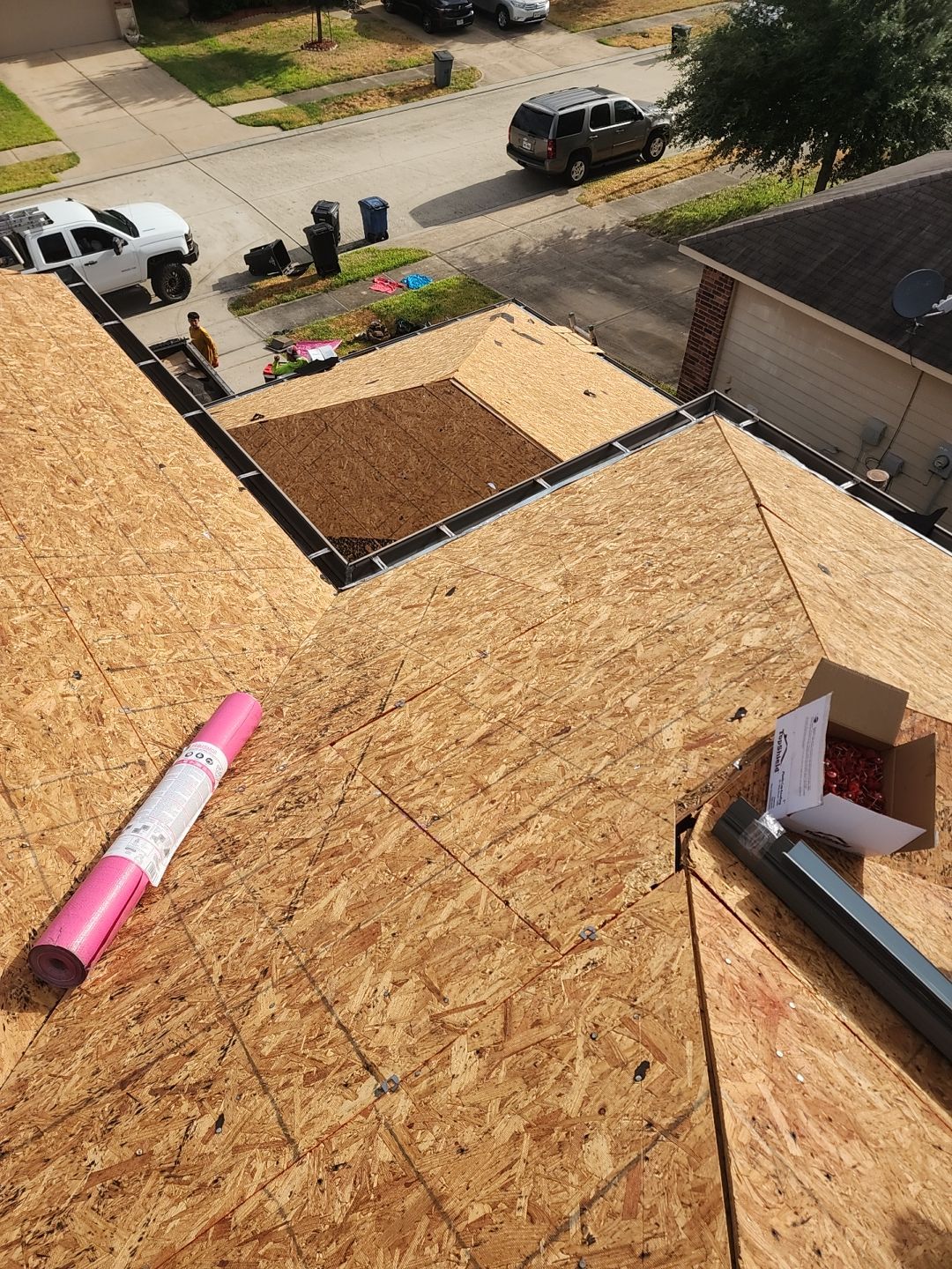 Residential Roofing Installation using Owen's Corning Duration (Lifetime) Shingles by Roof Repair Company
