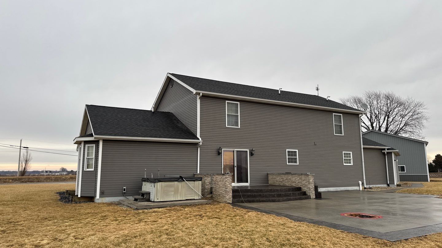 Siding Installation using Alside Coventry D4DL by Nitro Roofing and Construction