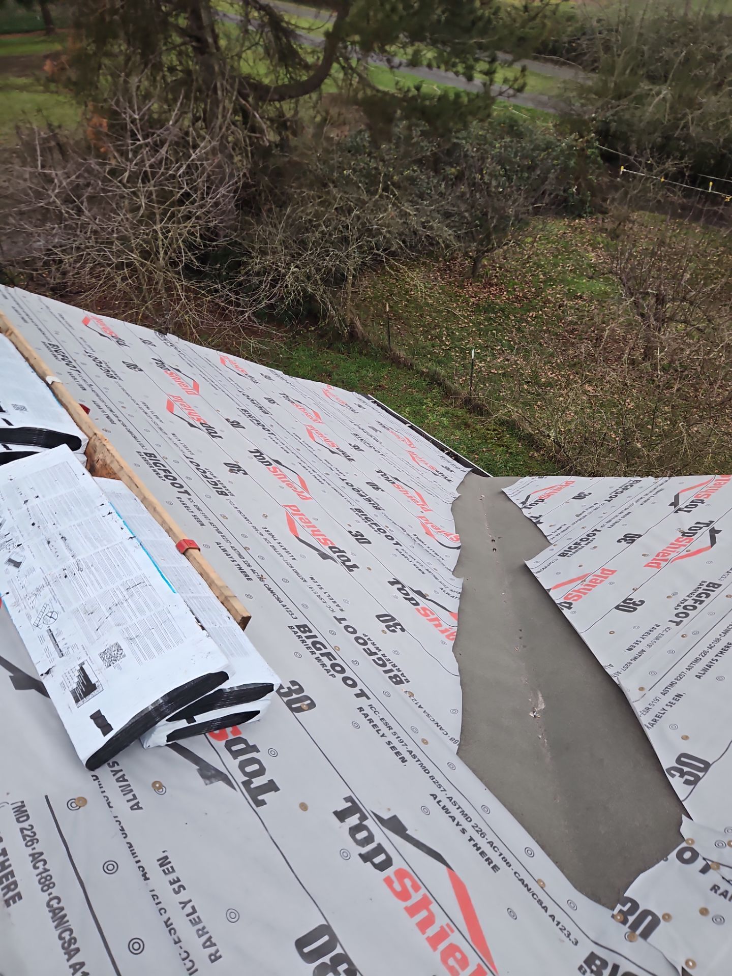 Residential Roofing Installation using IKO Dynasty (Color: Granite Black) by Orezona Building & Roofing Company, Inc.