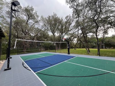 Refurb Gamecourt in Austin