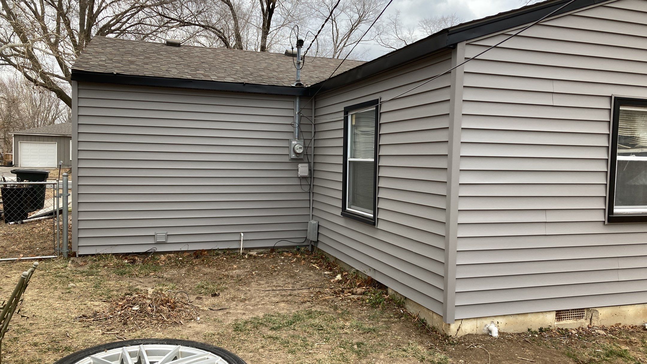 Siding Installation using Exterior Portfolio Vinyl Siding by EEC Windows, Siding & Roofing