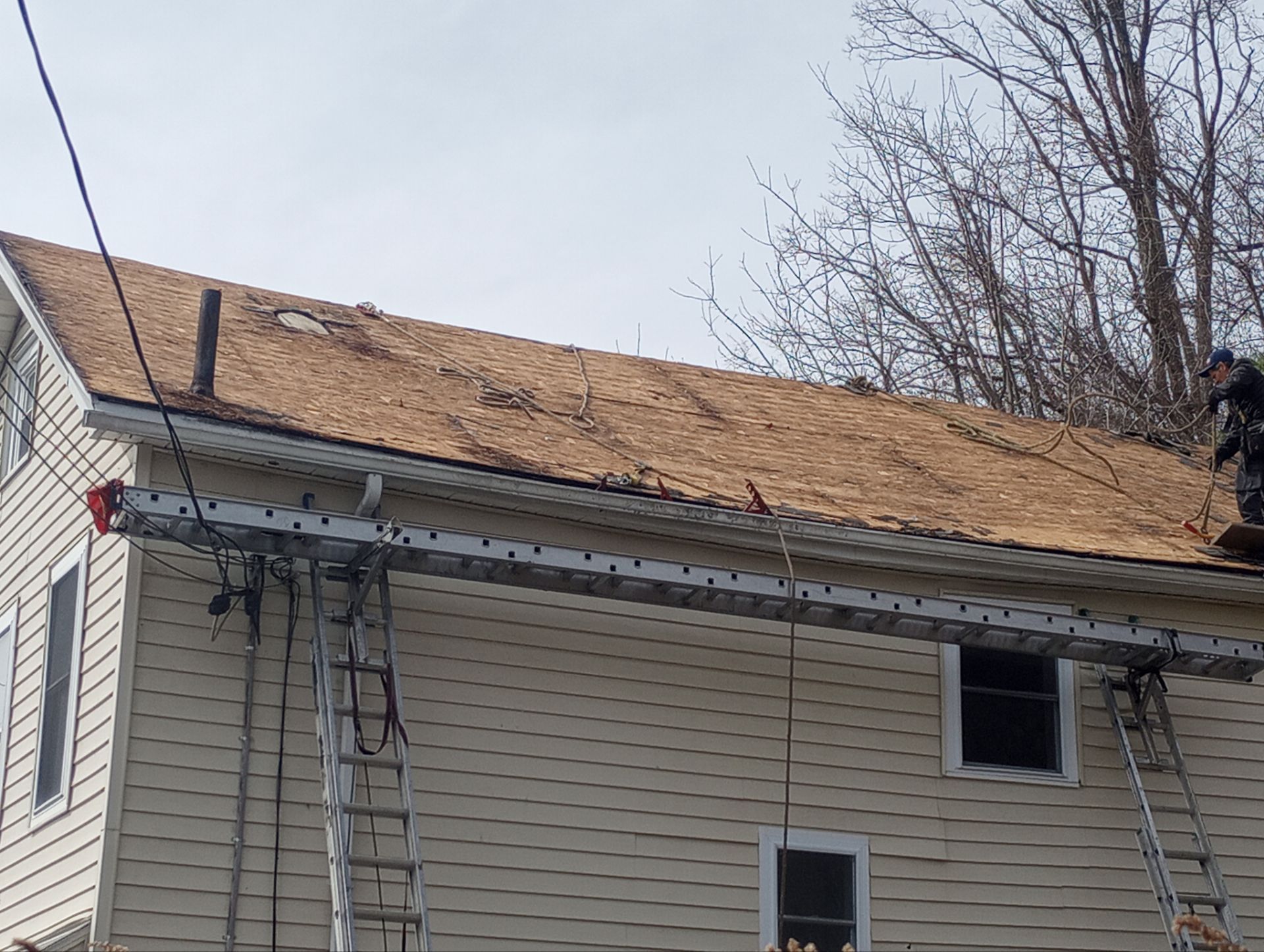 New Roof in Kingston NY by roberts roofing