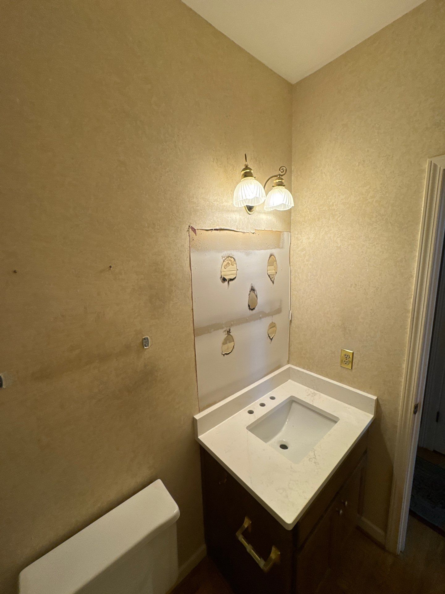 Hall bathroom renovation by Prudencio
