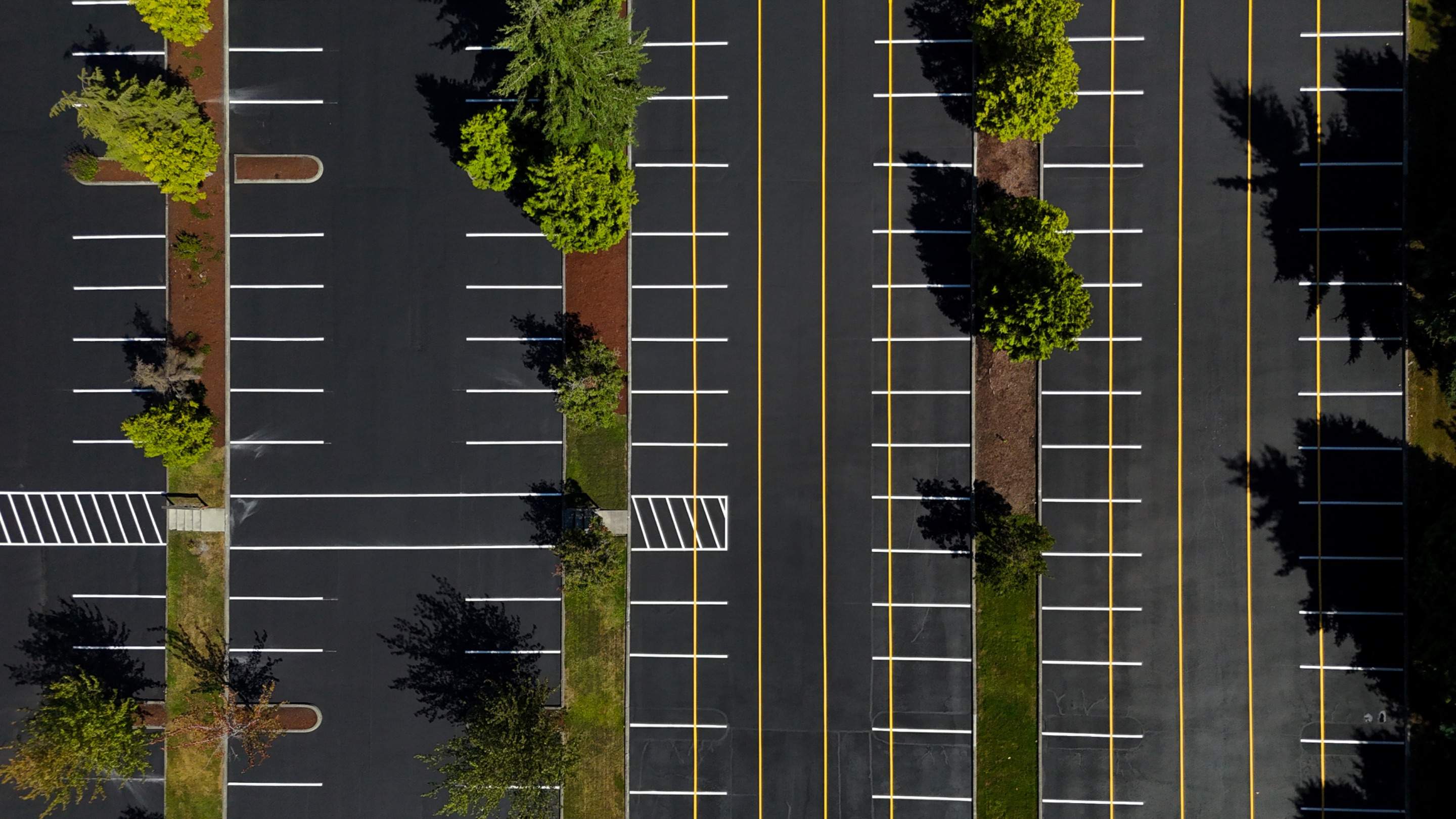 Sealcoating & Asphalt Patch Repairs | Everett  by Jireh Asphalt & Concrete Inc 