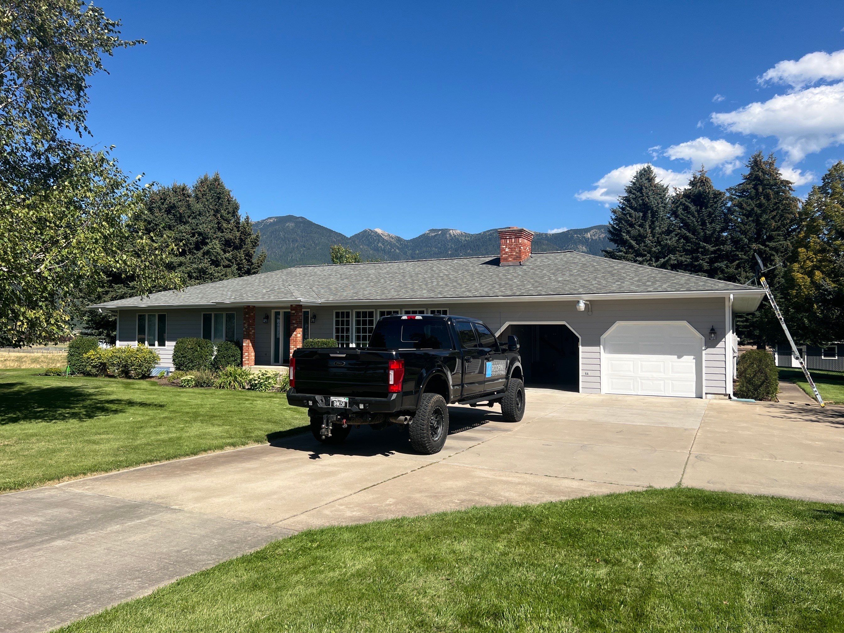 Owens Corning TruDefinition Duration - Estate Gray by Montana Roofing Solutions