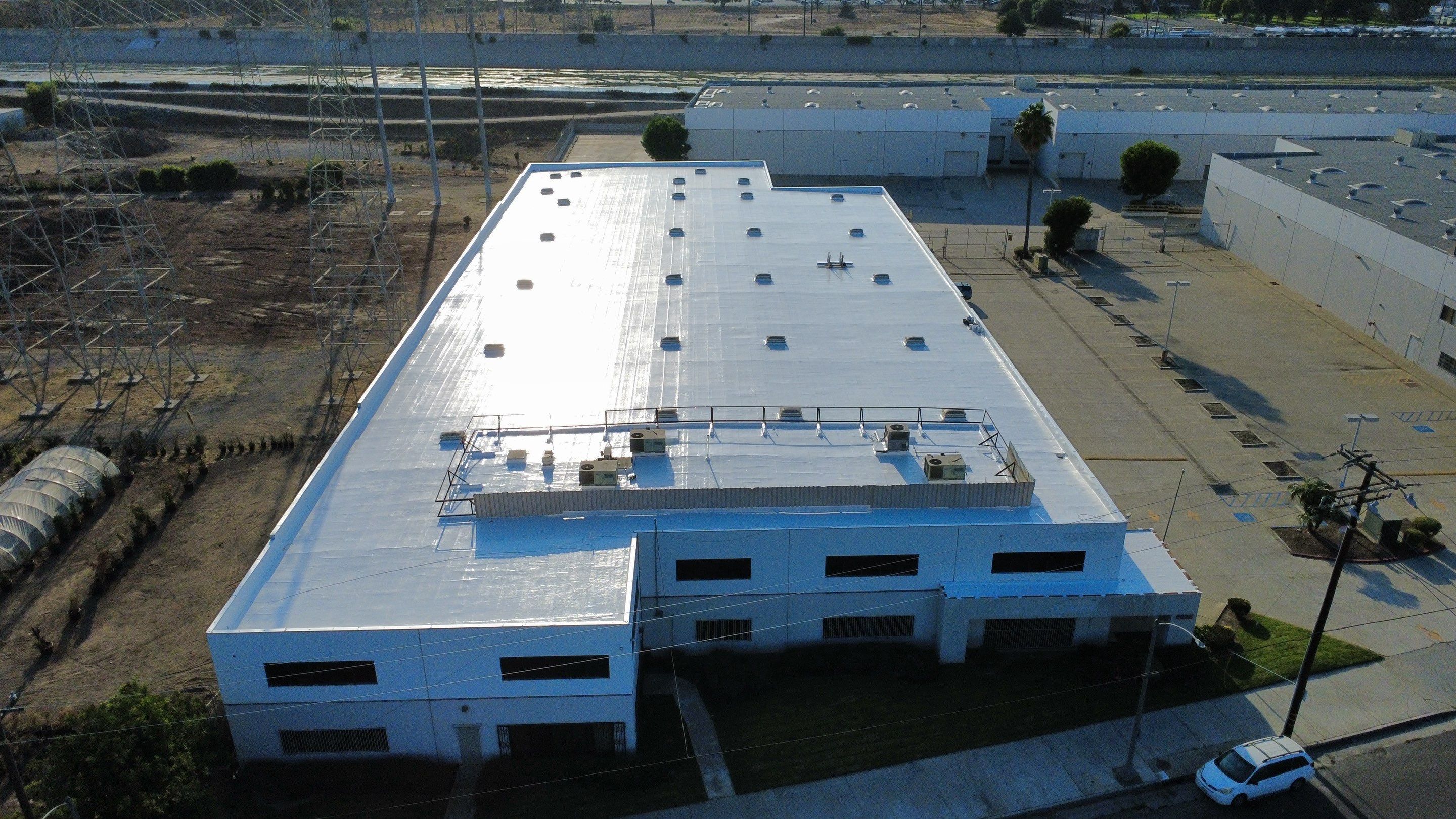 40,000 sqft Warehouse in Long Beach by Hull Brothers Roofing
