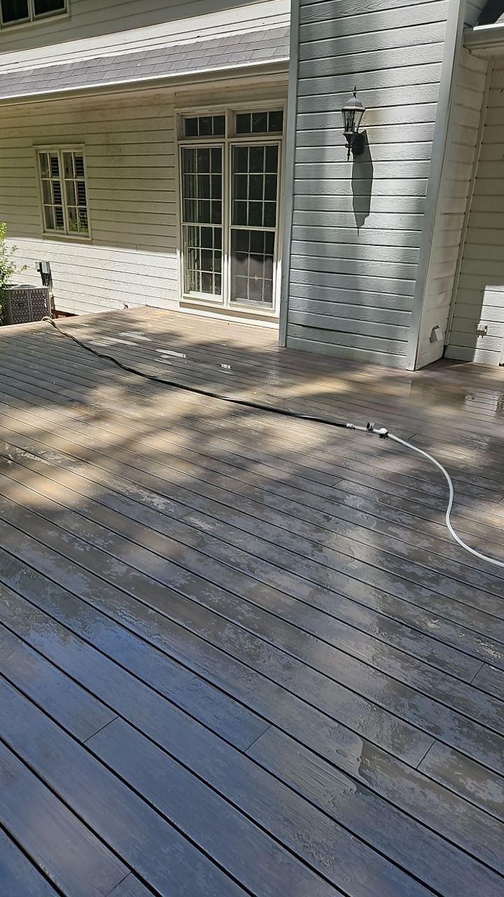 Jameswood Lane - Composite Deck Build by Pillar and Pine