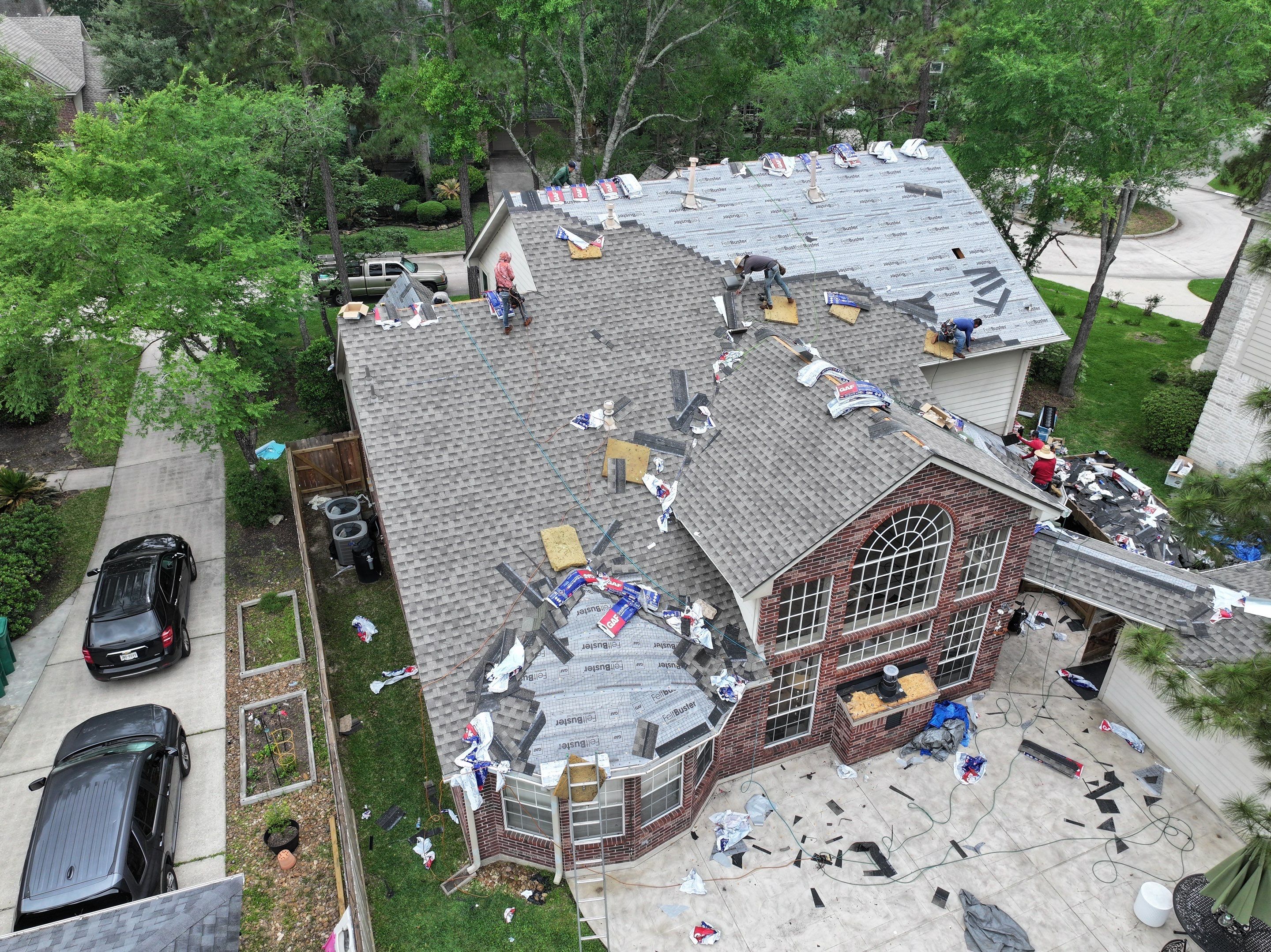 GAF HDZ - Weathered Wood by Elite Roofing LLC