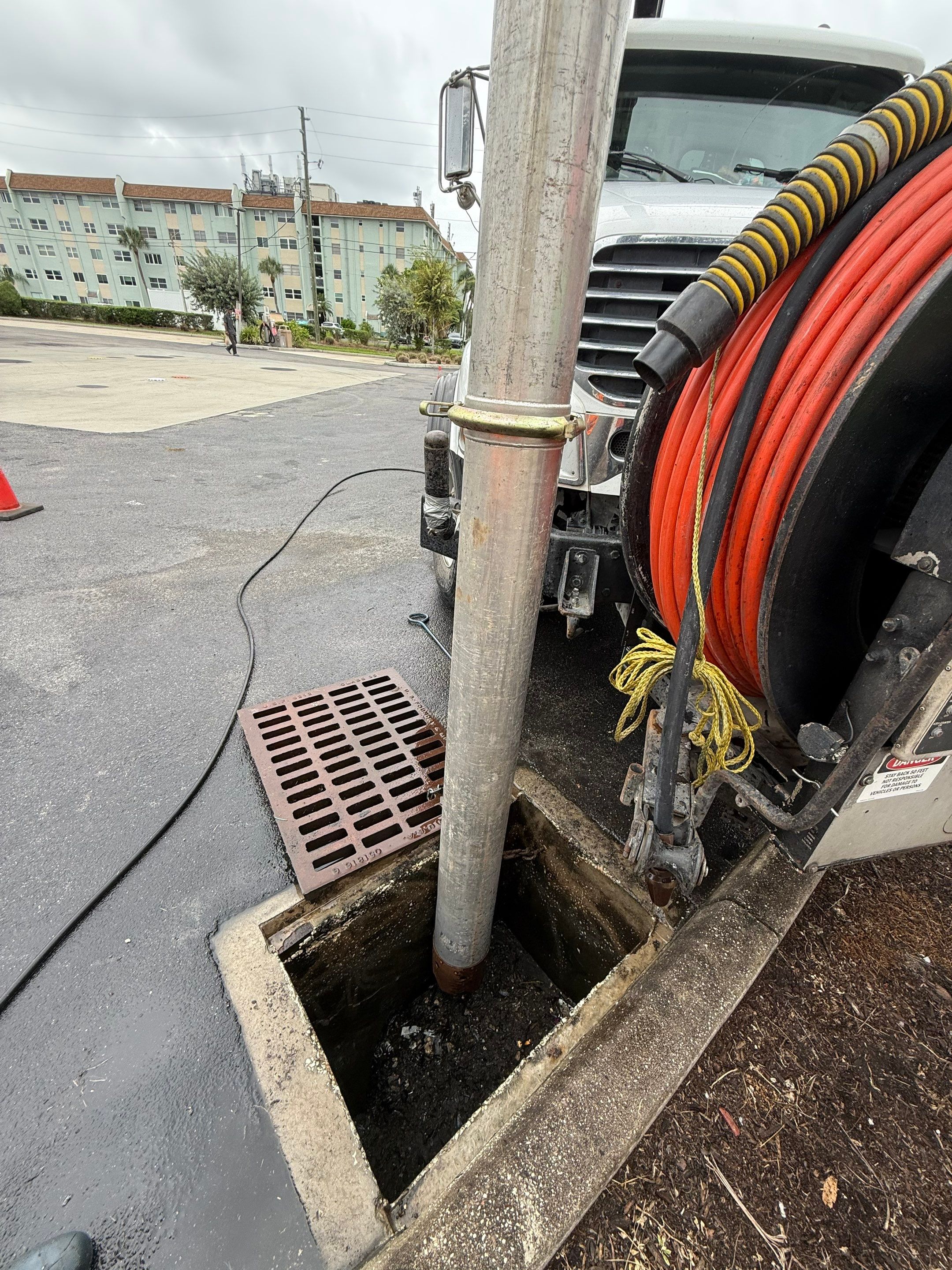 St. Petersburg 7-Eleven Stormwater System Cleaning by Don Mar, Inc. Storm Water Solutions