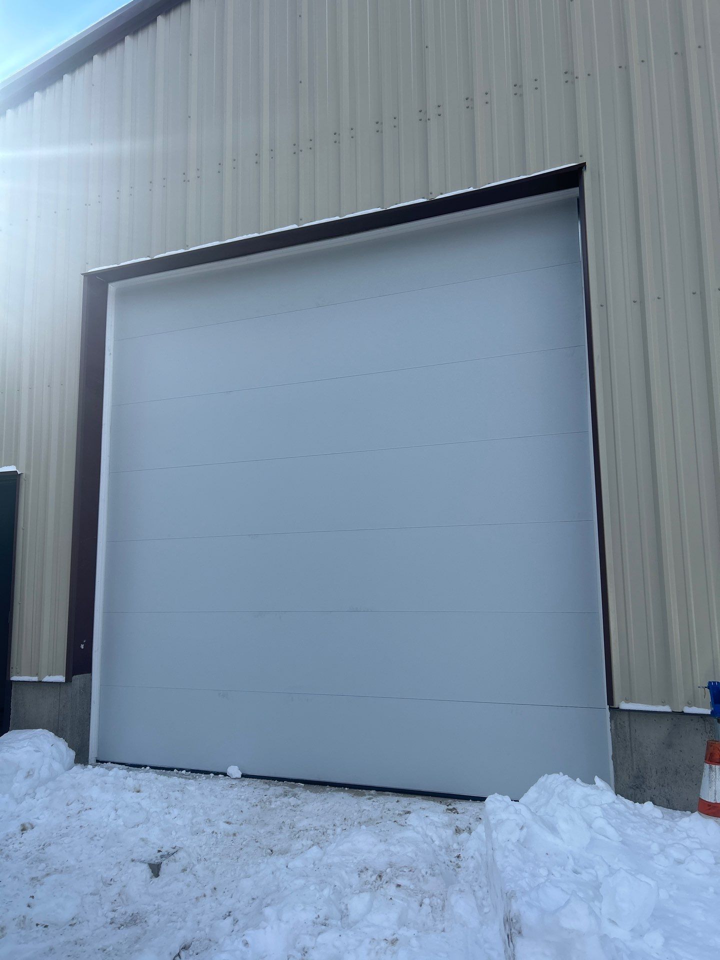 Door Installation using Raynor Encore Garage Door by Keene Door