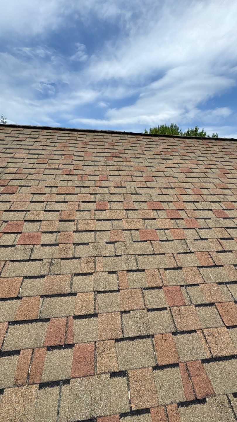 McLean: Residential Roof Installation with Landmark Pro Designer Shingles in Max Def Moire Black by RM Banning, Inc.