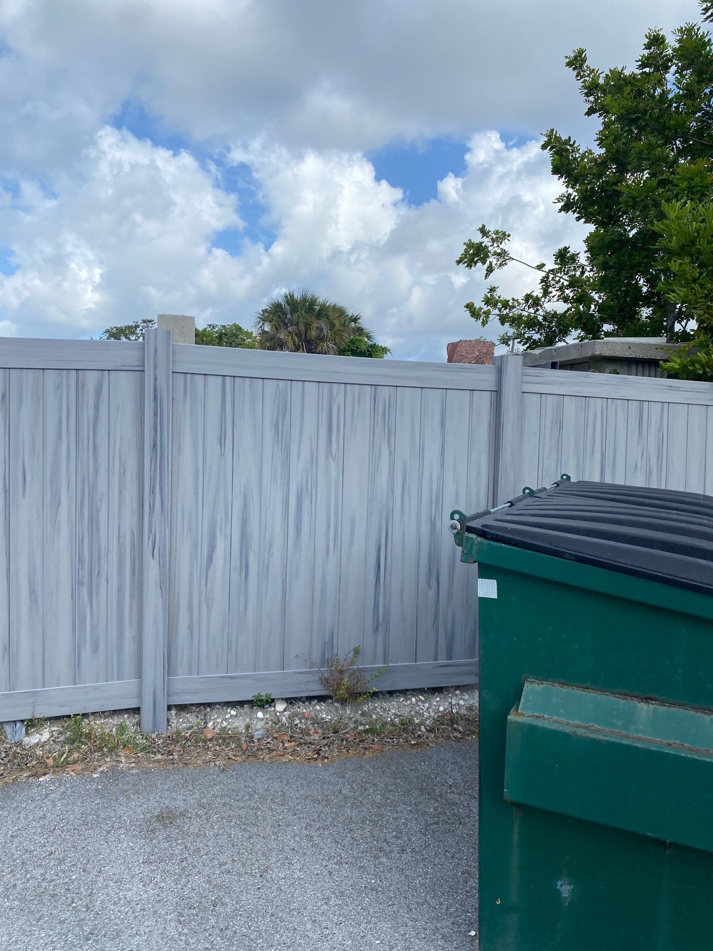980 Cattlemen Rd  by H&Y Fence
