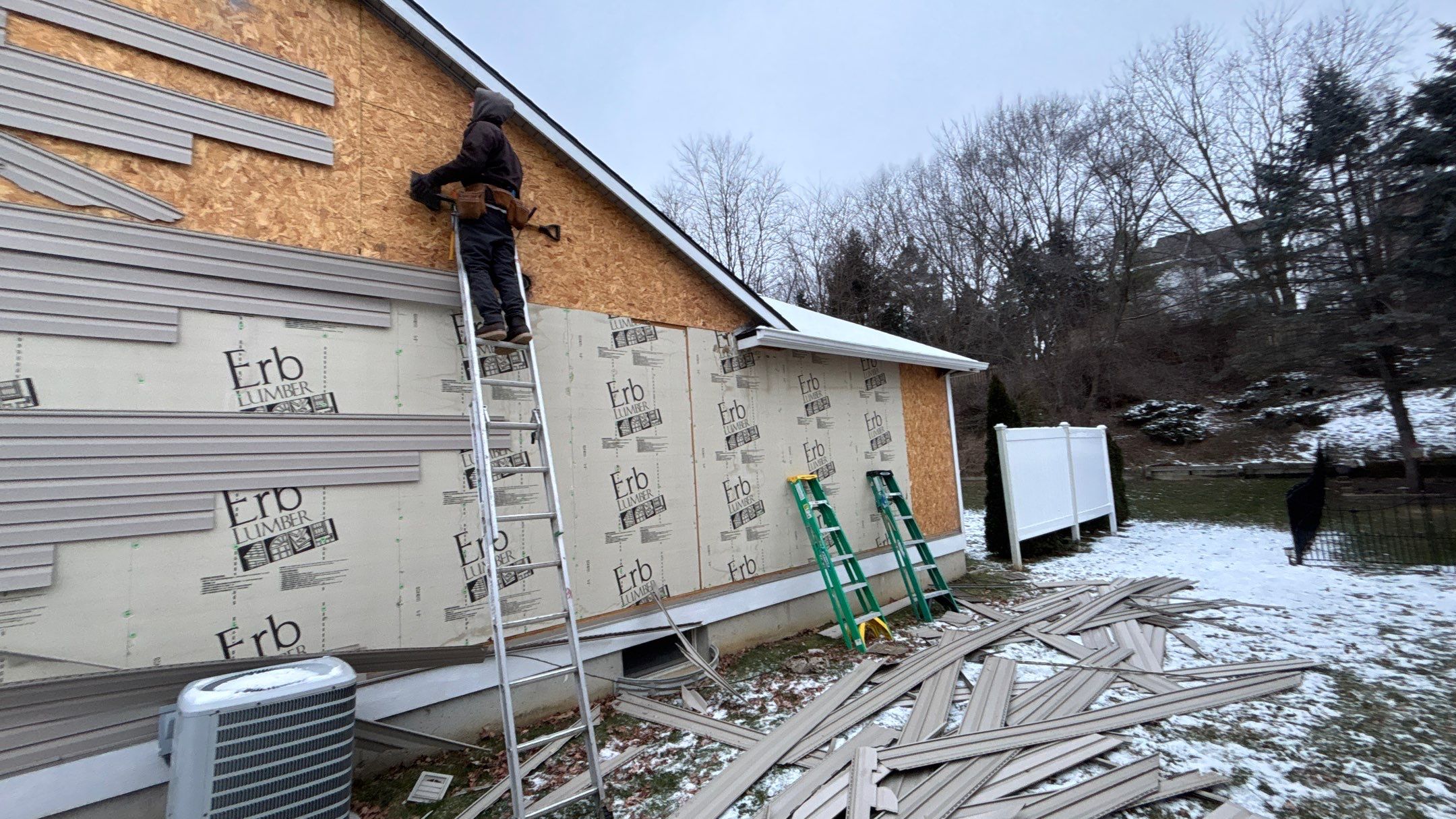 Siding Replacement using Alside Charter Oak D4.5" Riveria Dusk by 180 Contractors