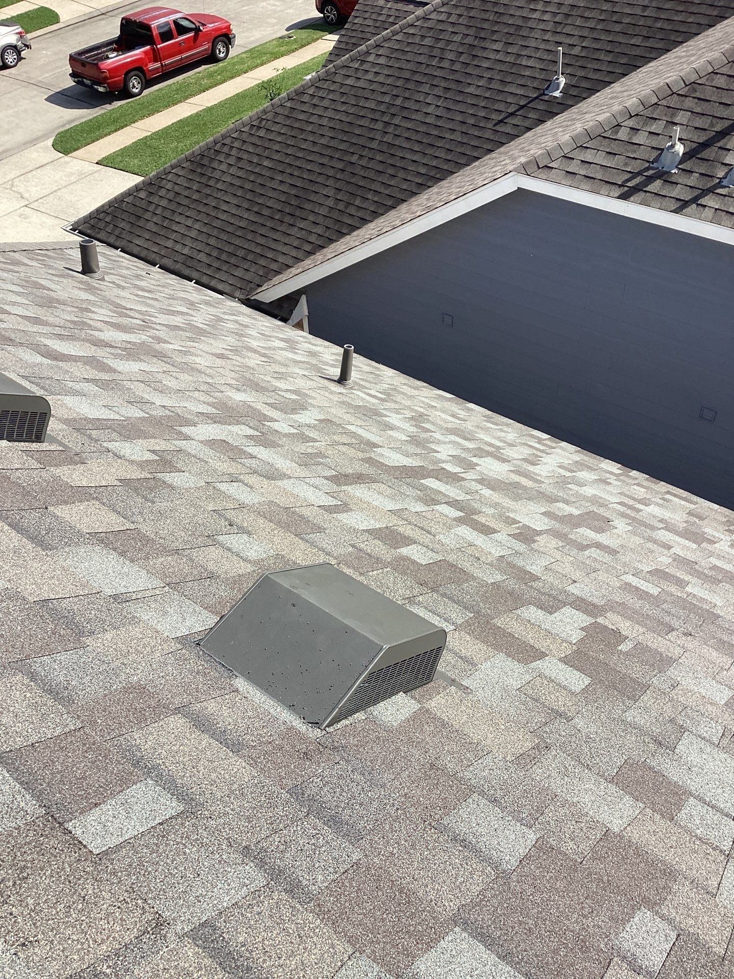 Residential Roofing Installation using Owen's Corning Duration (Lifetime) Shingles by Roof Repair Company