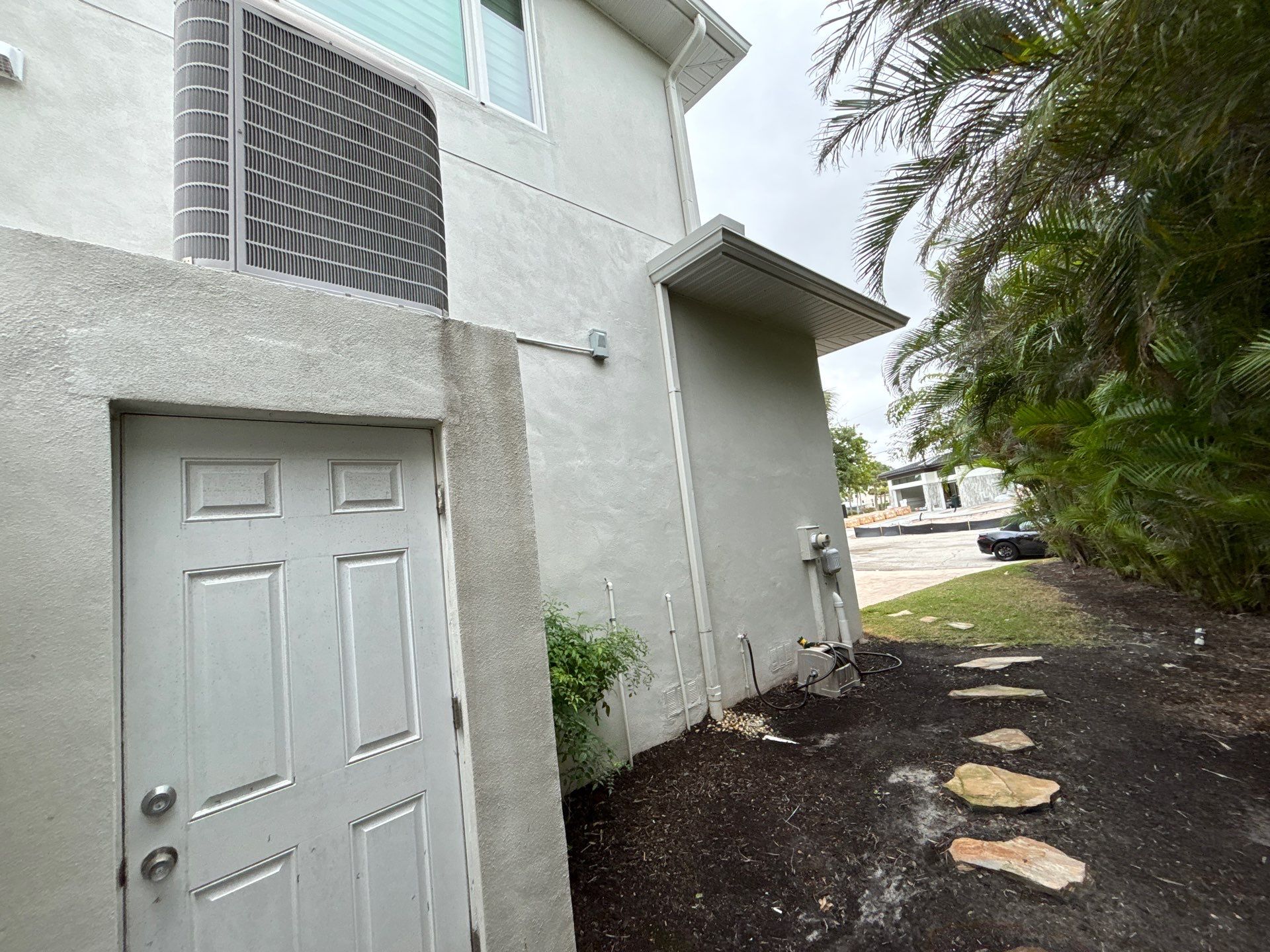 6-Inch White Seamless Gutters Installation in Siesta Key FL by Gutter Professors