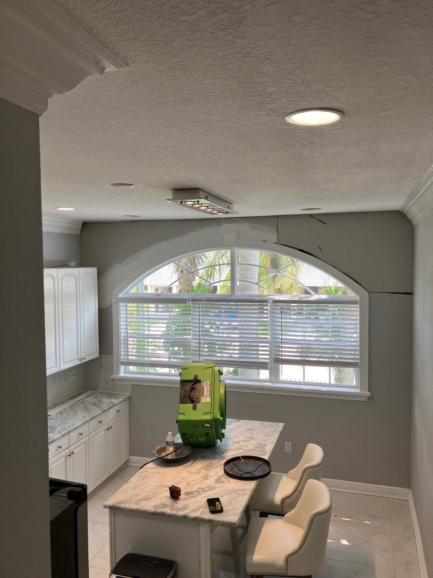 Holmes Beach AC Mold Deep Cleaning by Ampm Restoration Services 