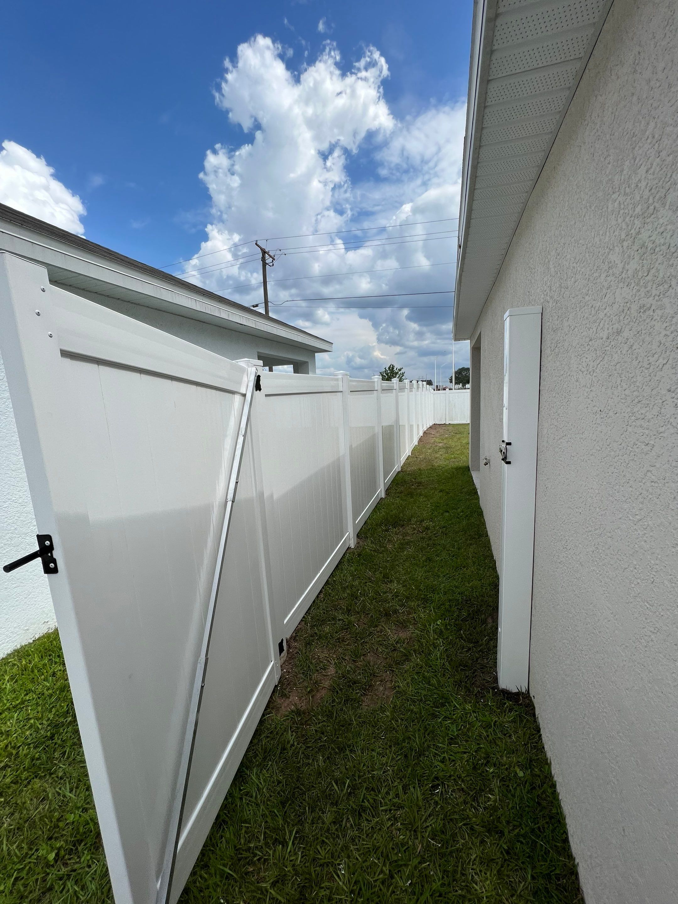 Ruskin, FL 6ft. White Vinyl Privacy Fence by Asap fence and gates, LLC