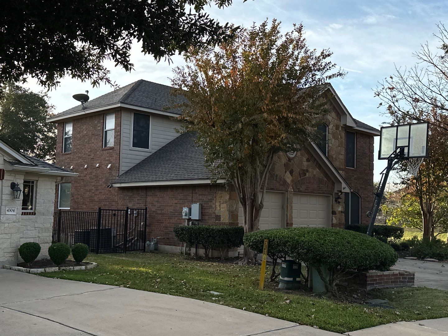Residential Roof Replacement using GAF shingles by Elite Roofing LLC