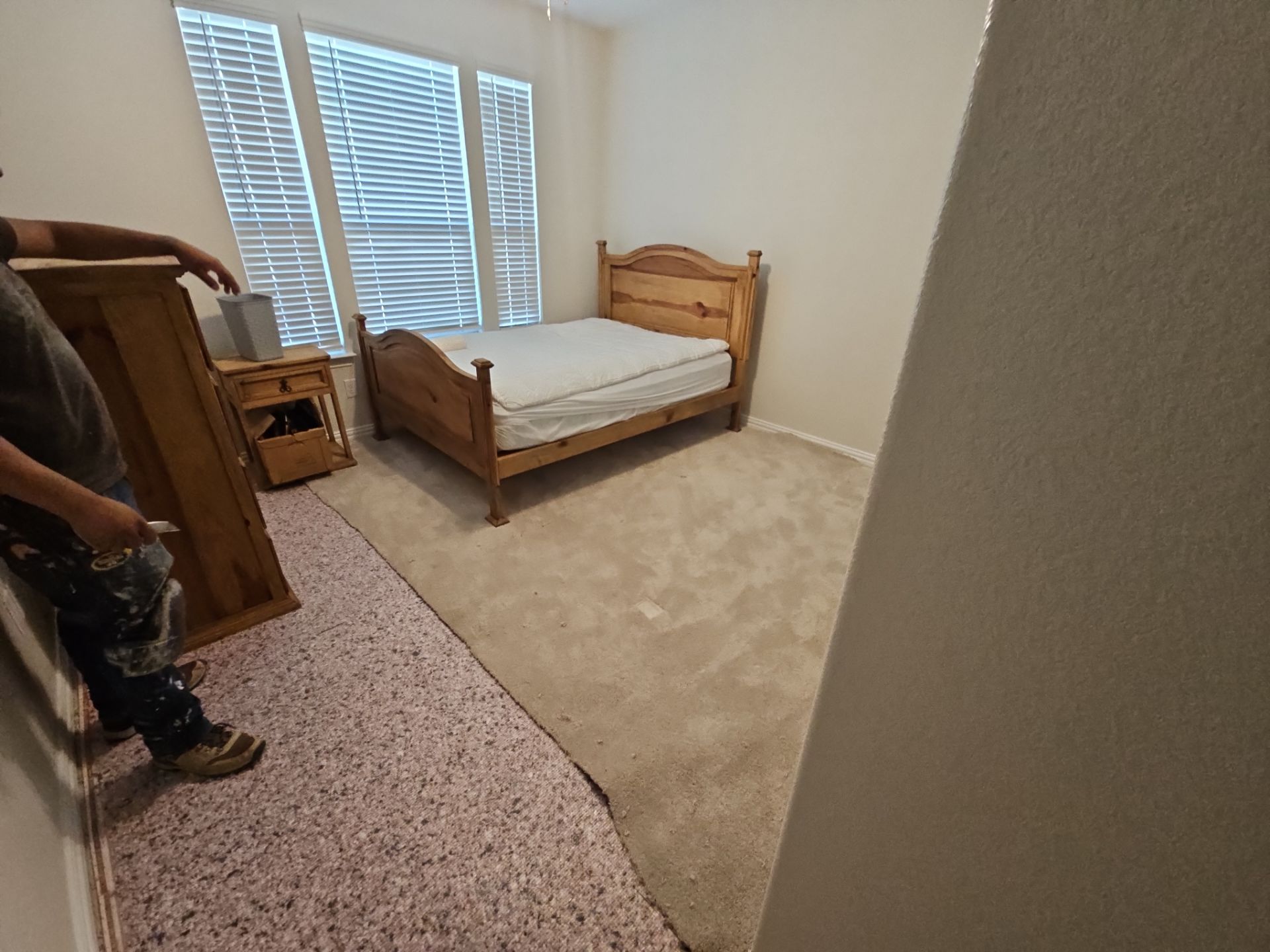 Carpet replacement with Tile and Red Oak Stairs by EL-GC LLC 
