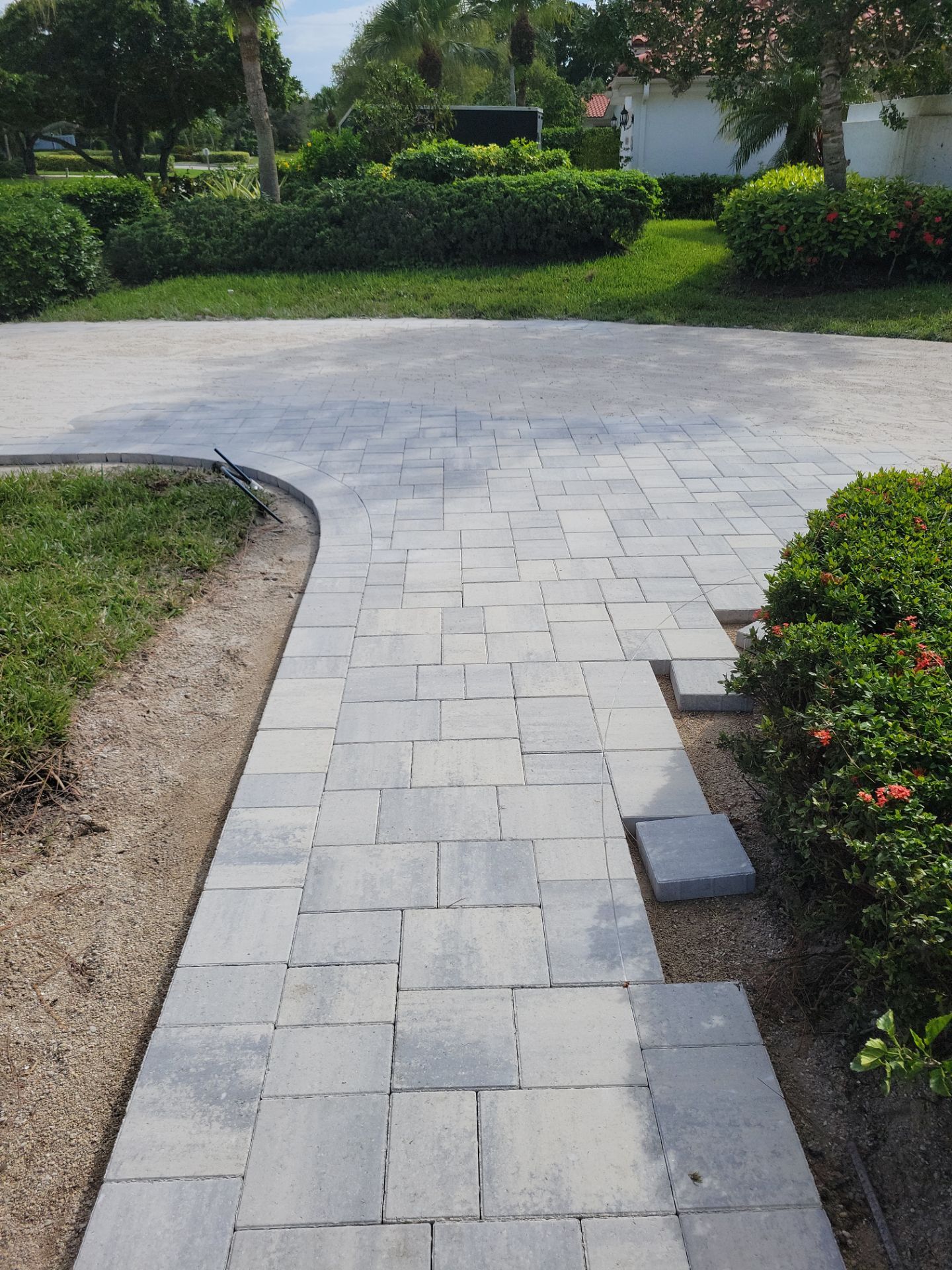 🌴 “Harbour Ridge Haven – A Tropical Revival by Alpha Zeta Landscapes” by Alpha Zeta Enterprises Inc