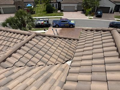 Concrete Tile Roof, Paver Driveway & Lanai Cleaning – Artisan Lakes Esplanade, Palmetto, FL
