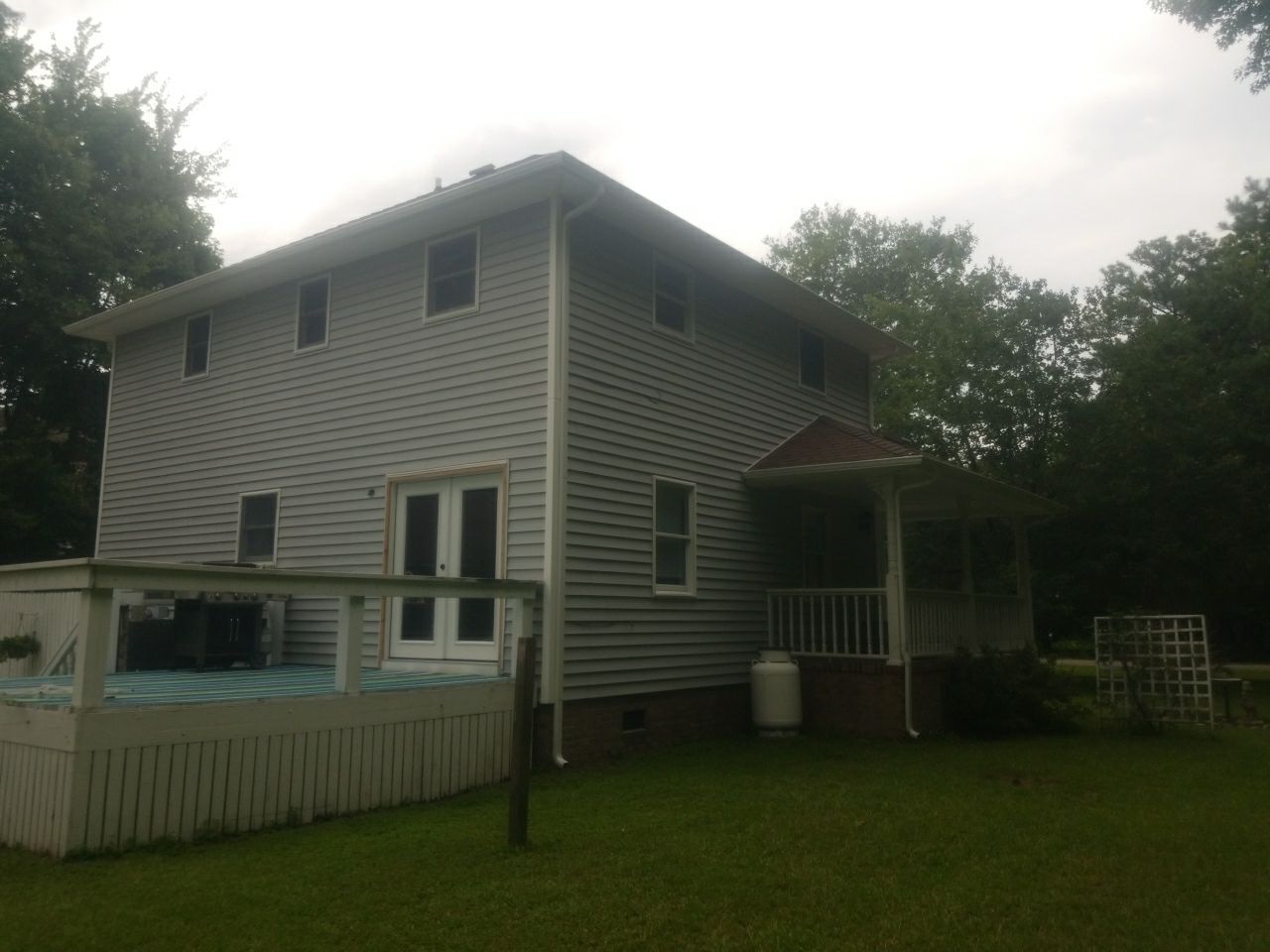 Hughes - Gutter 107 Maid Marian Court • Manteo, NC 27954 by Gallop Roofing & Remodeling, Inc.
