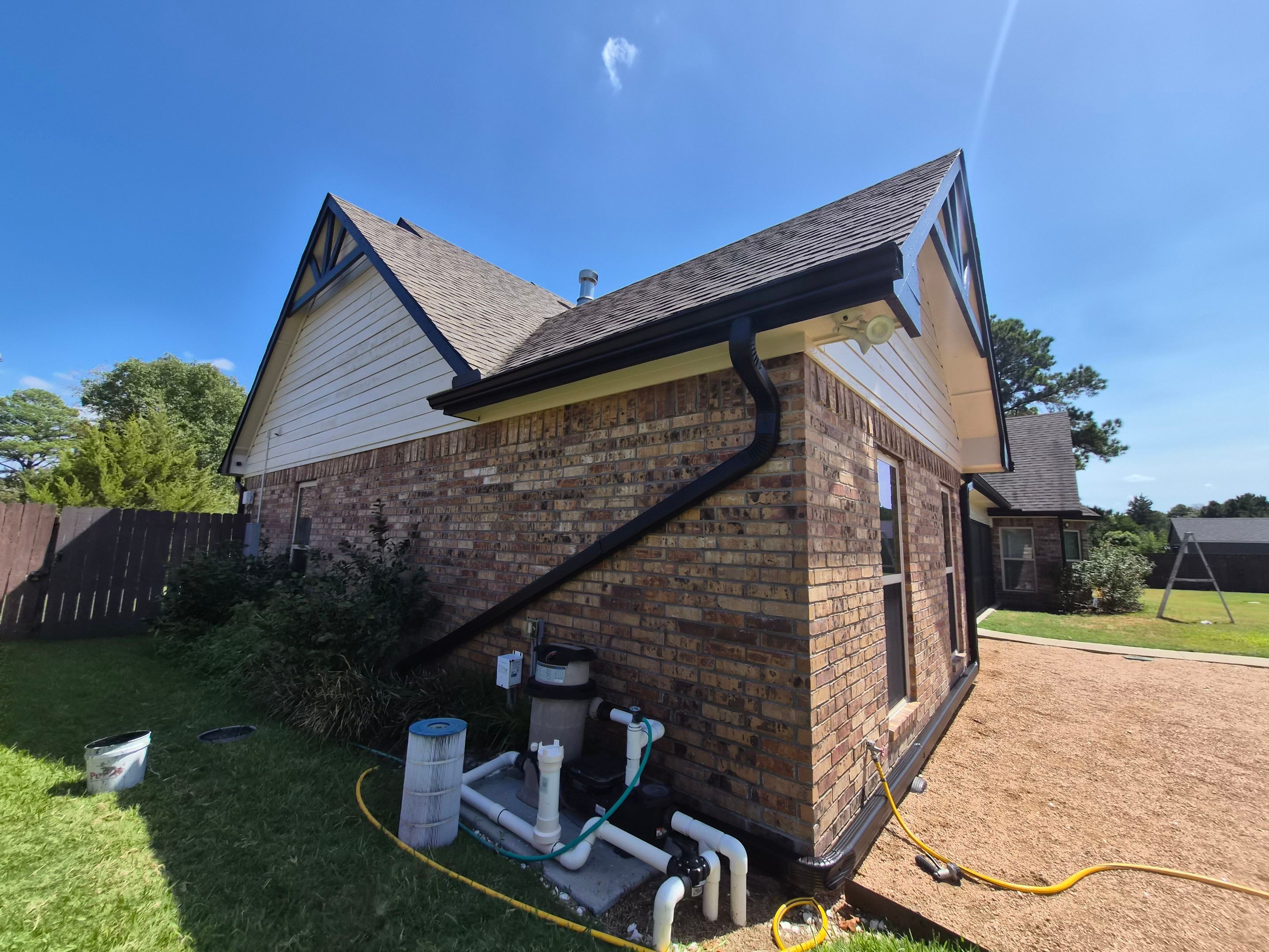 From Dated Brown to Modern Contrast: A Mineola Exterior Transformation by Quality Coats Painting