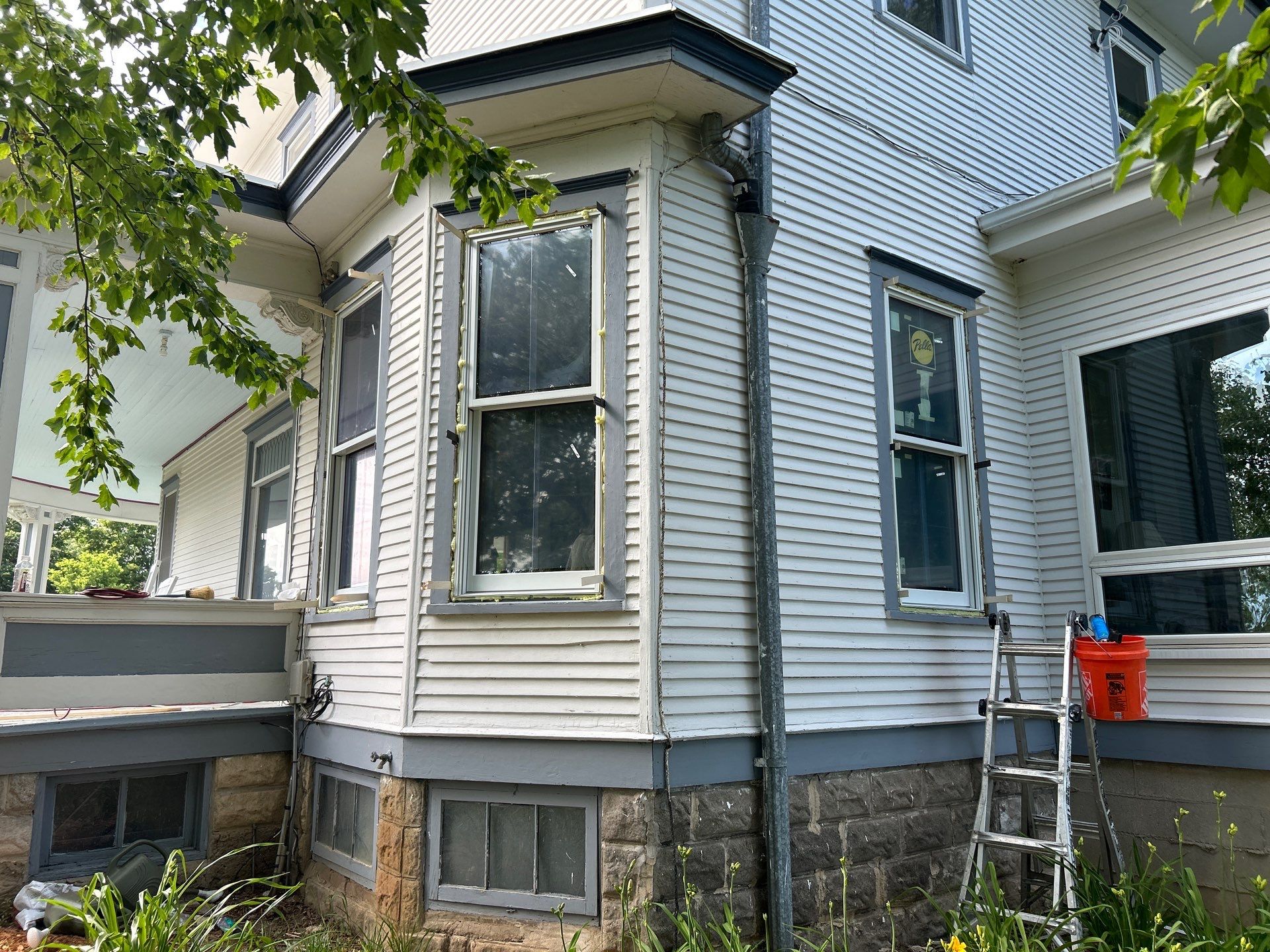 Windwo installation by United Windows and Siding LLC