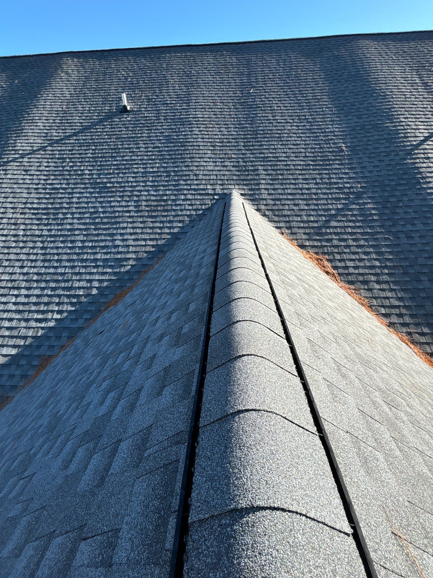 GAF HDZ - Oyster Grey by Linta Roofing