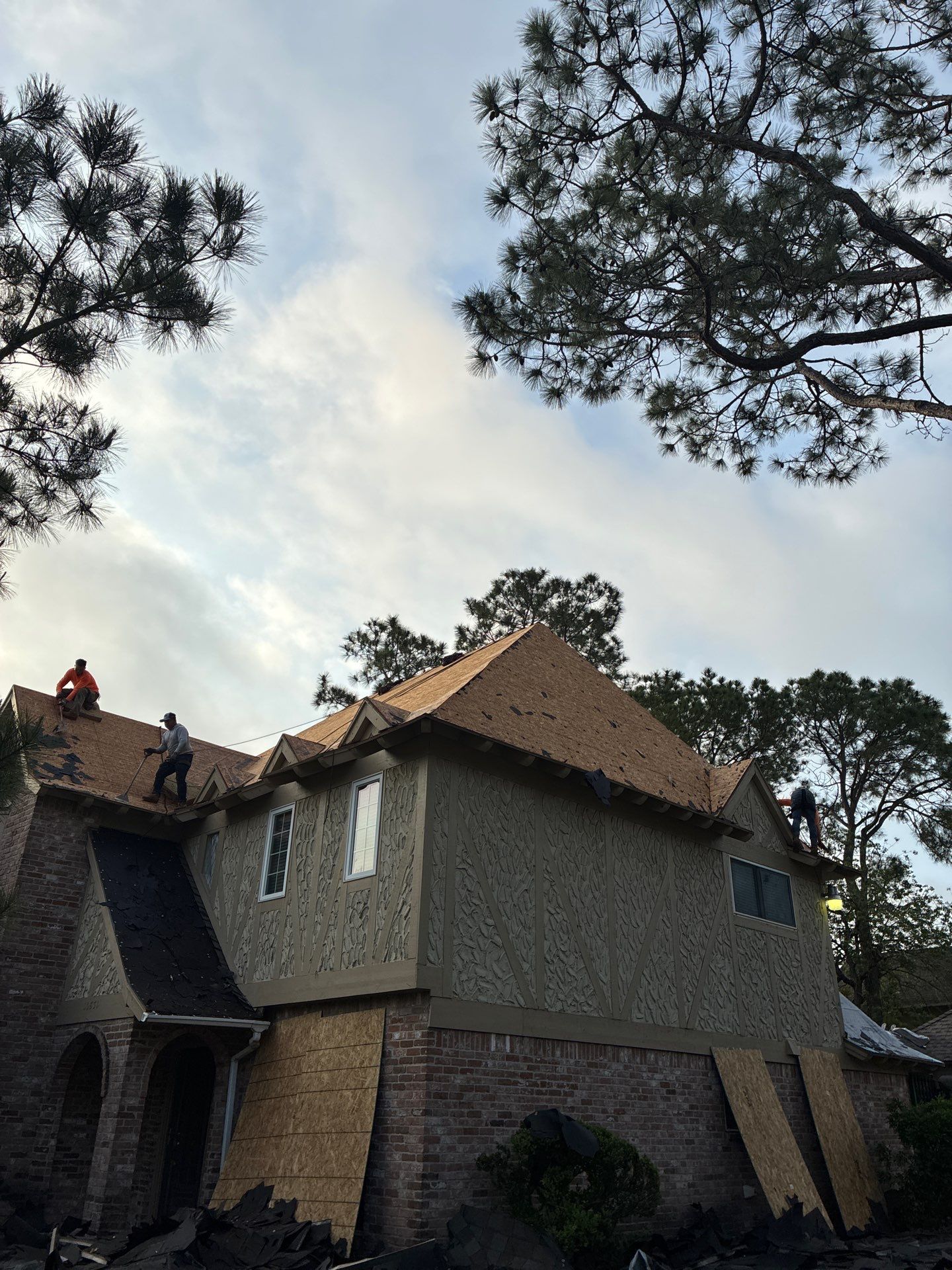 Roof Replacement in Houston TX by Roof Repair Company
