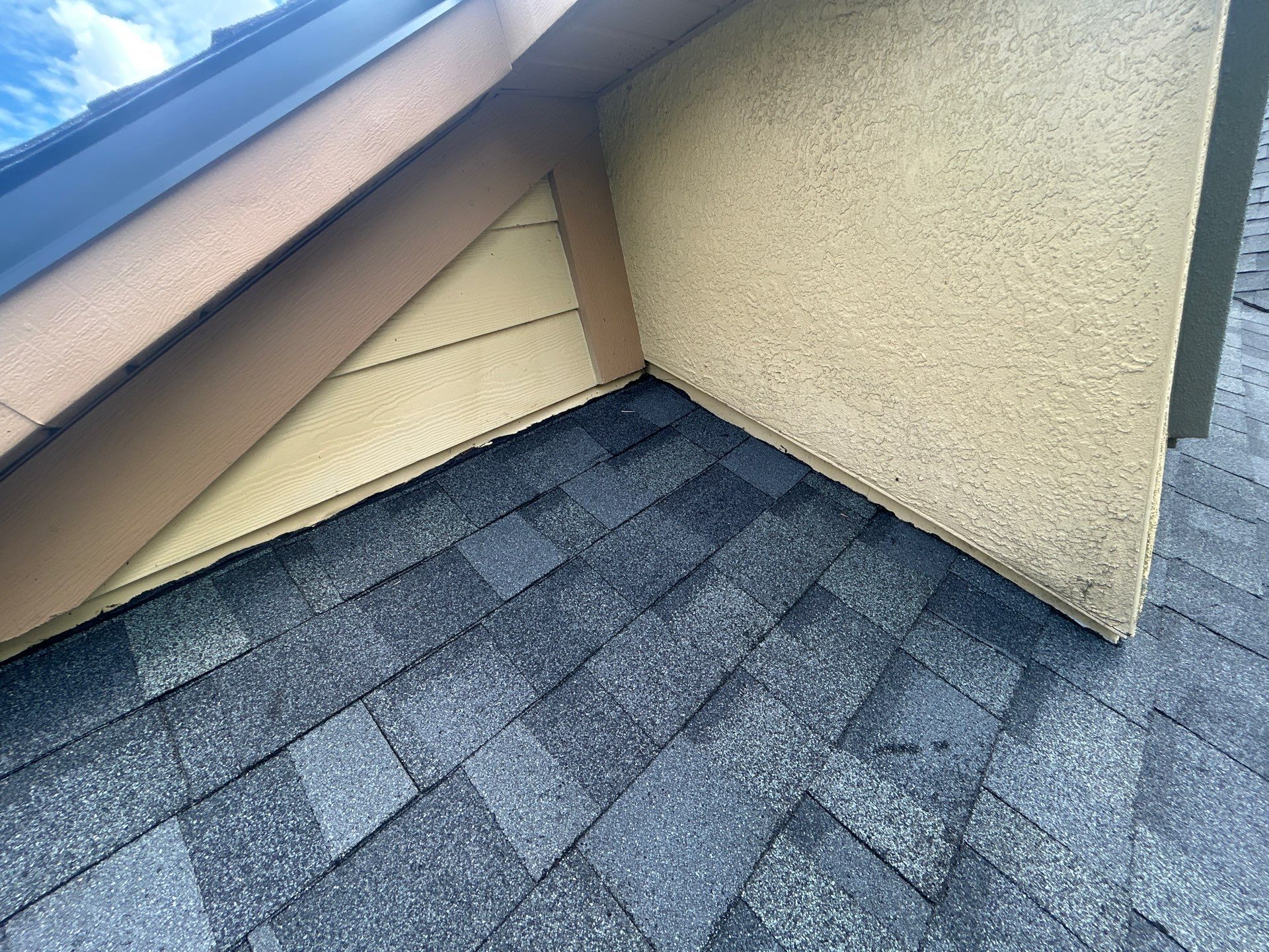 Project in Palmetto 34221 by Mitchell Roofing Company LLC