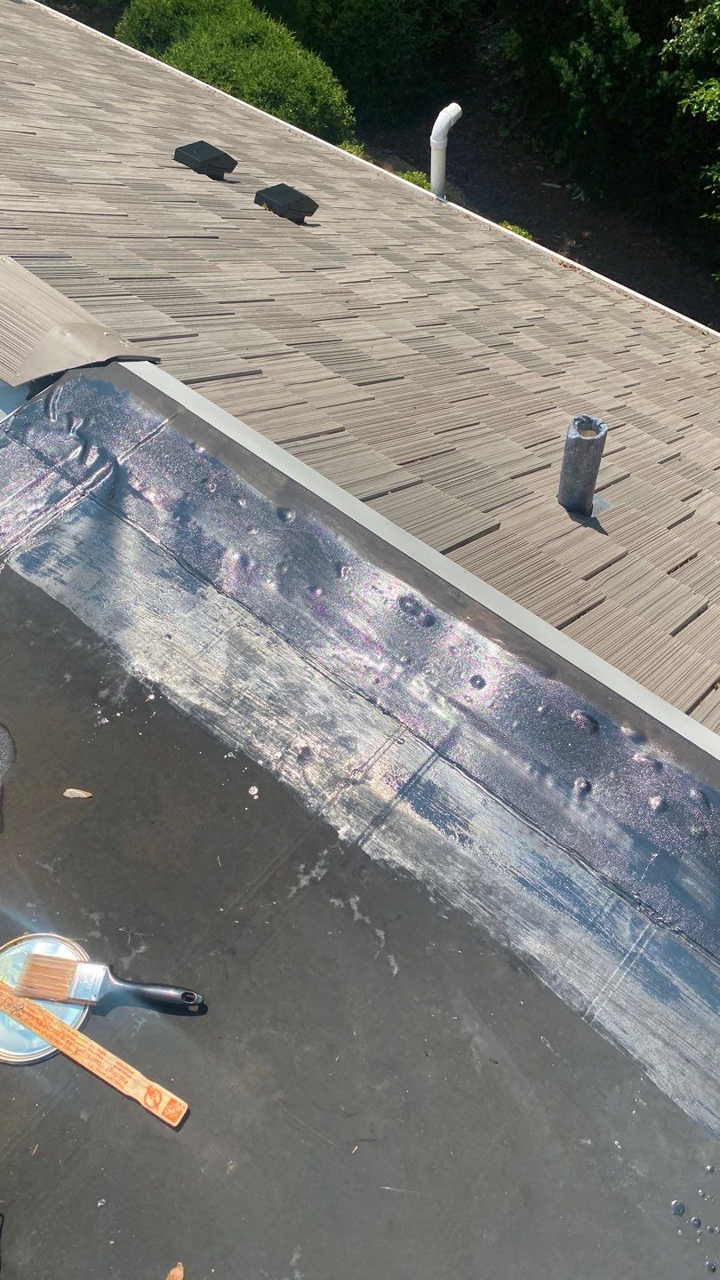 DaVinci Roof Installation with Snow Guards in Oconomowoc Lake by Custom Installations
